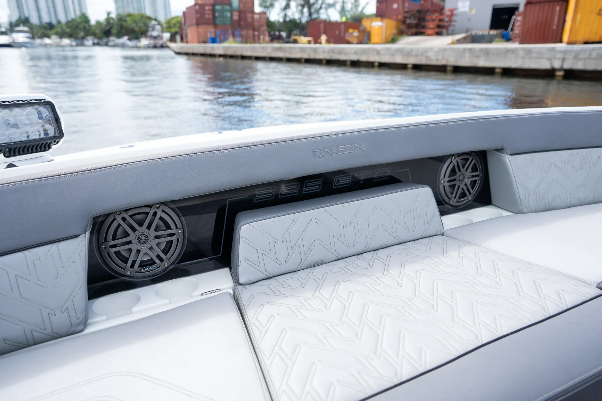 2024 Galeon 325 Image Thumbnail #33
