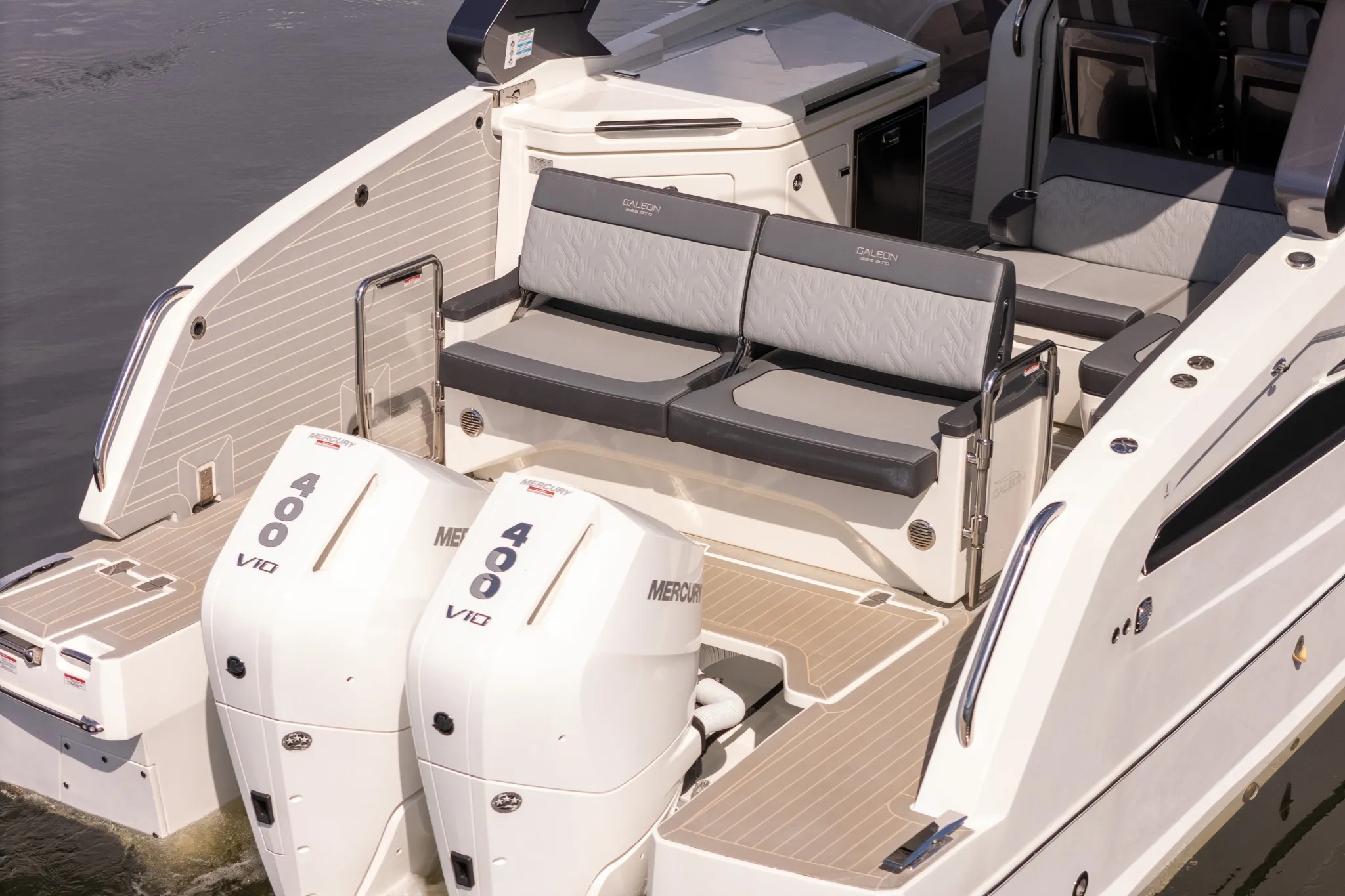 2024 Galeon 325 Image Thumbnail #9
