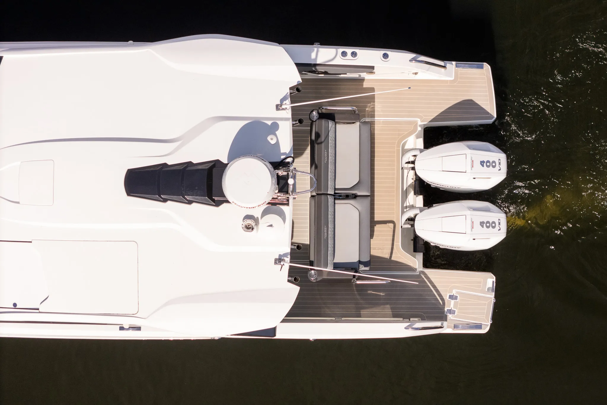 2024 Galeon 325 Image Thumbnail #11