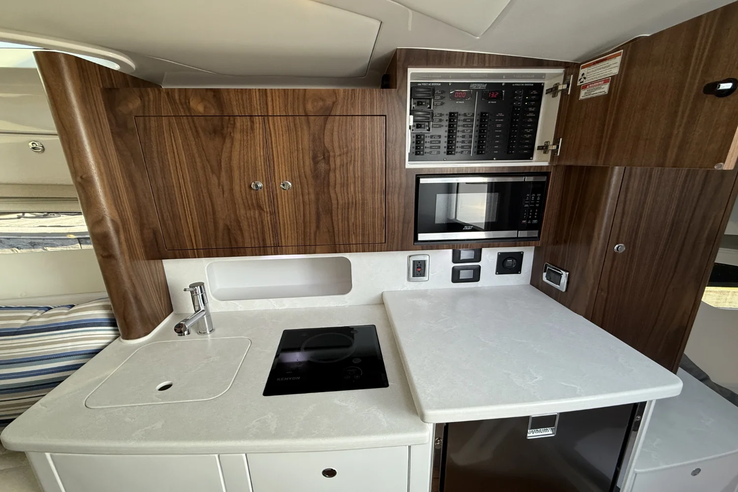 2026 Intrepid 41 Valor Image Thumbnail #57