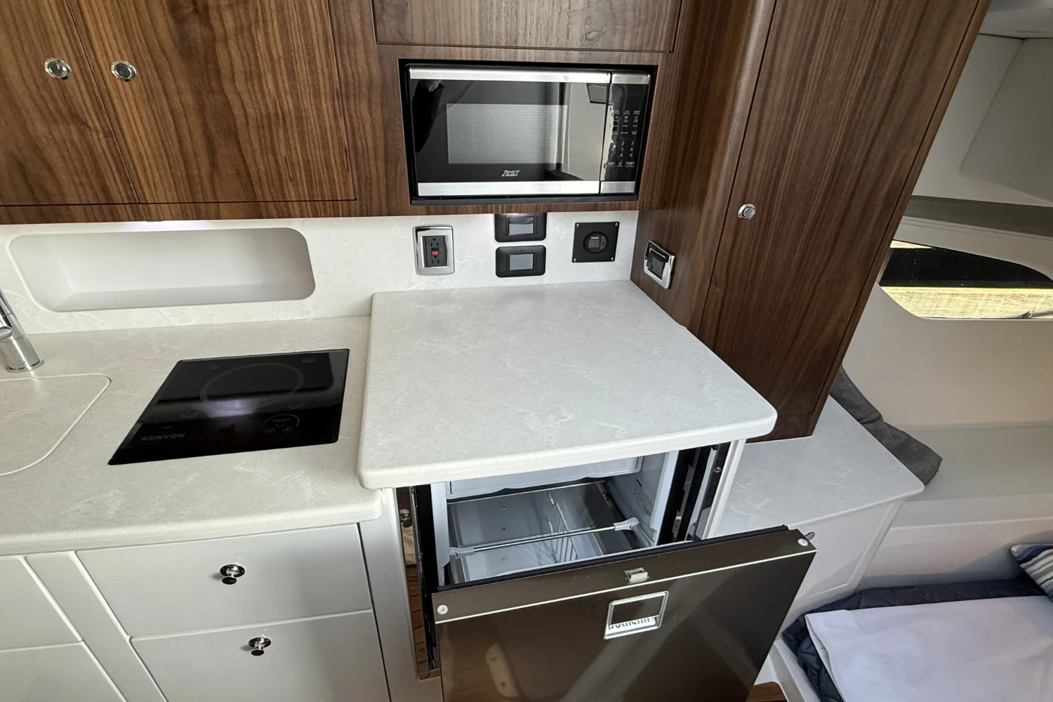 2026 Intrepid 41 Valor Image Thumbnail #60