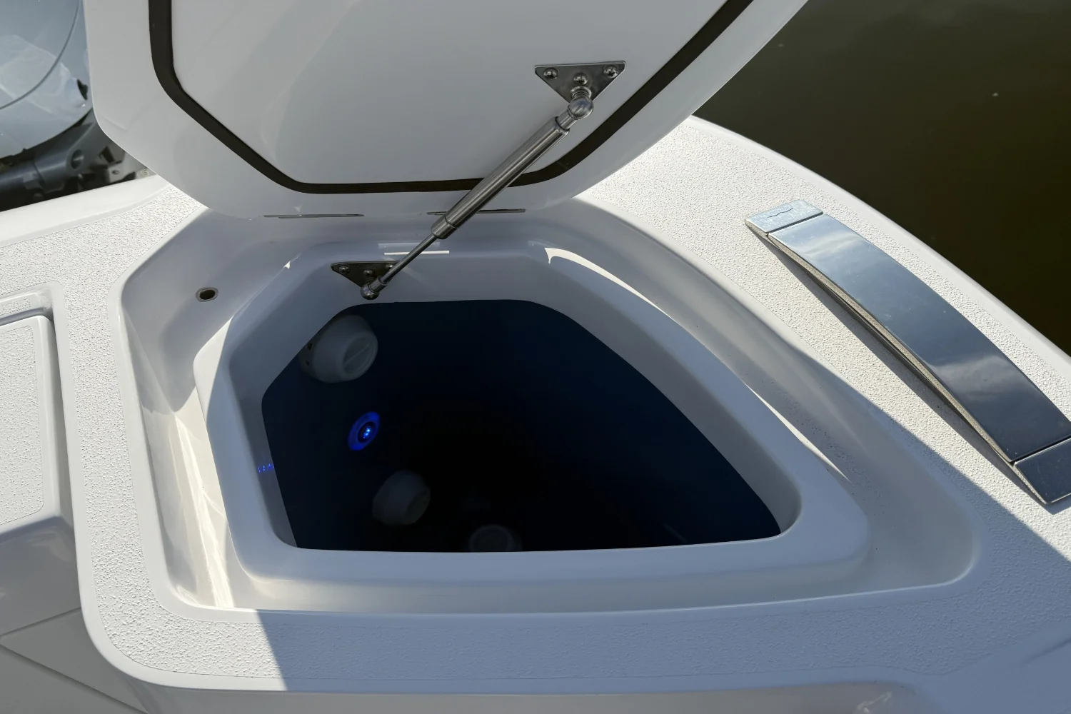 2026 Intrepid 41 Valor Image Thumbnail #22