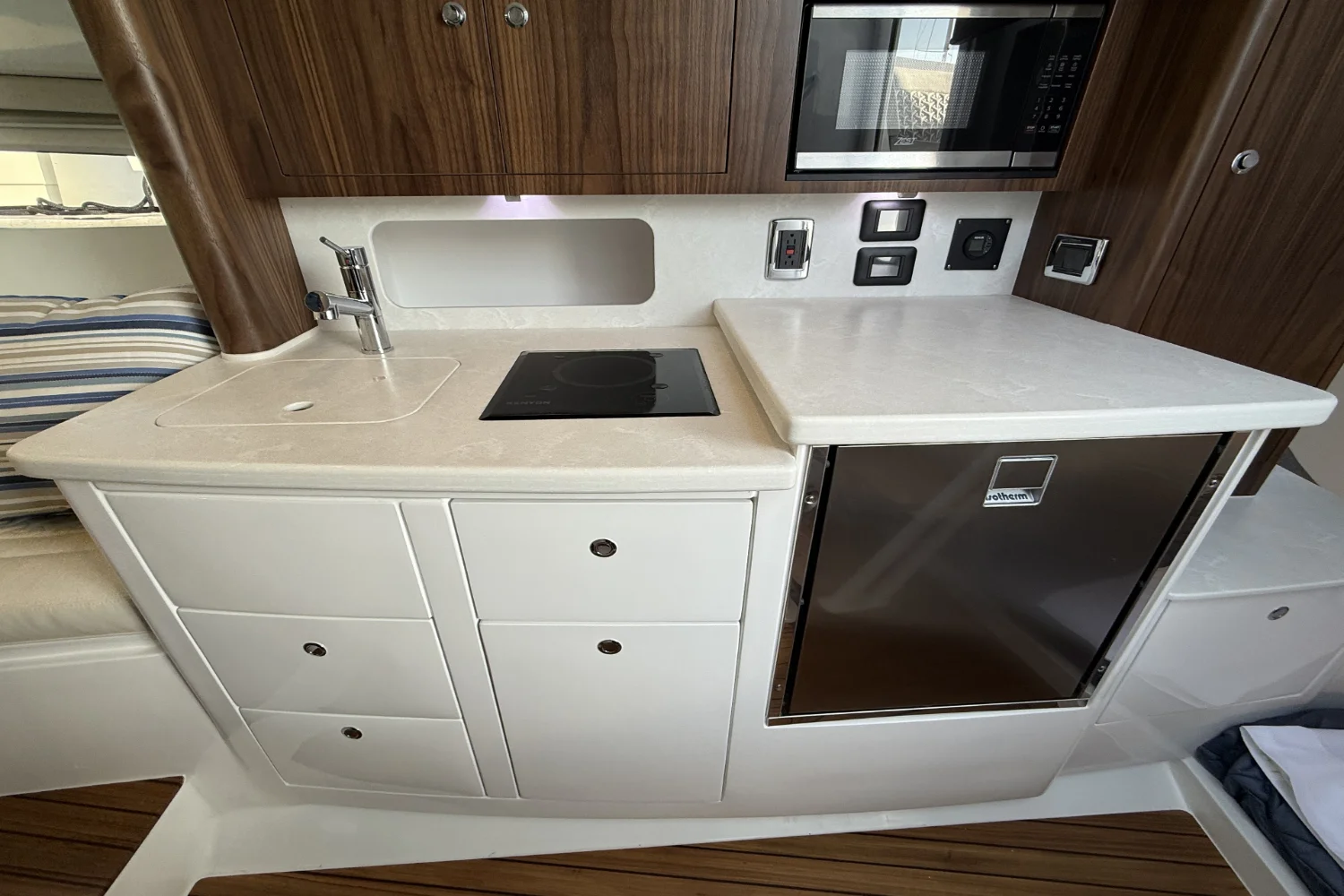 2026 Intrepid 41 Valor Image Thumbnail #56