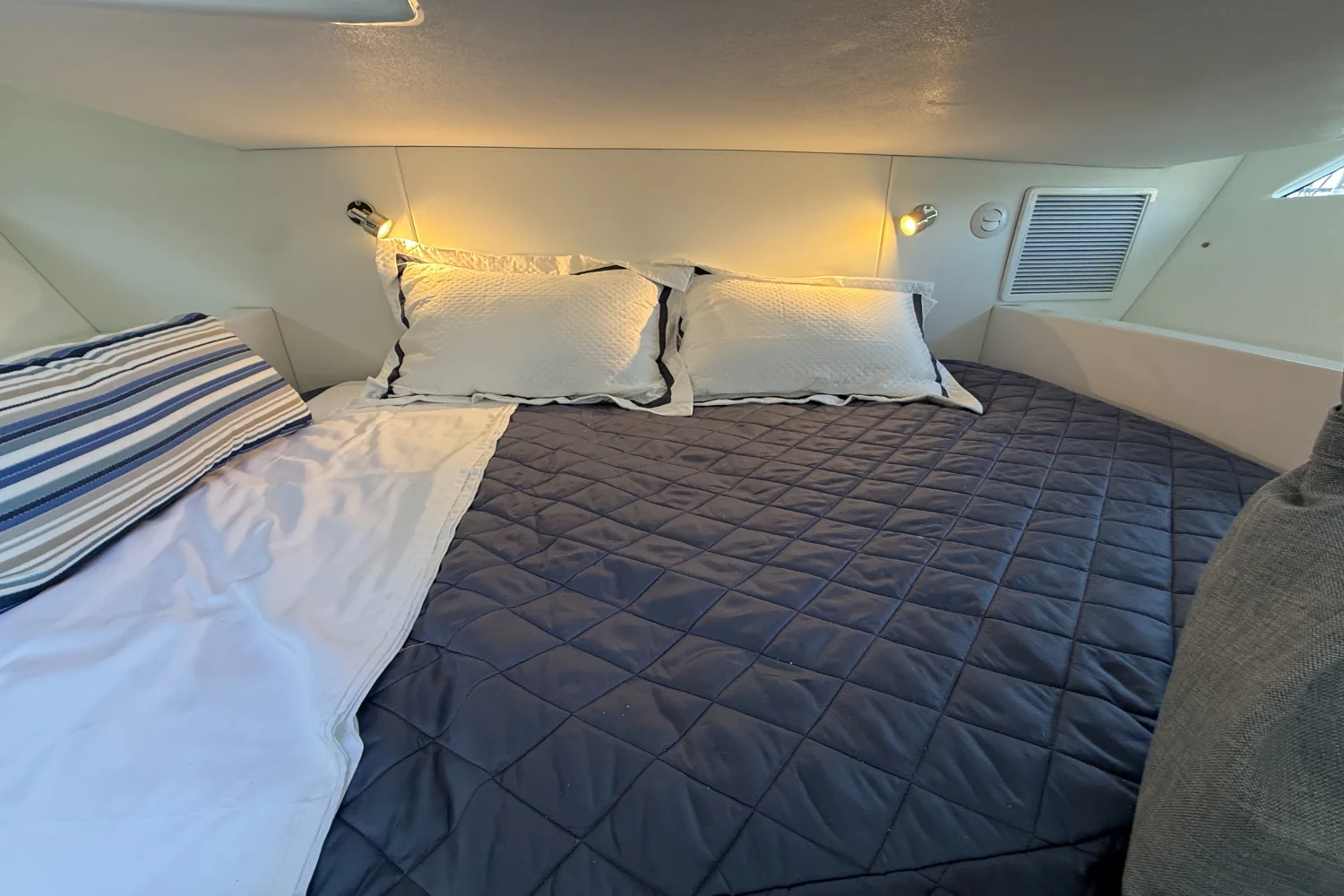 2026 Intrepid 41 Valor Image Thumbnail #69