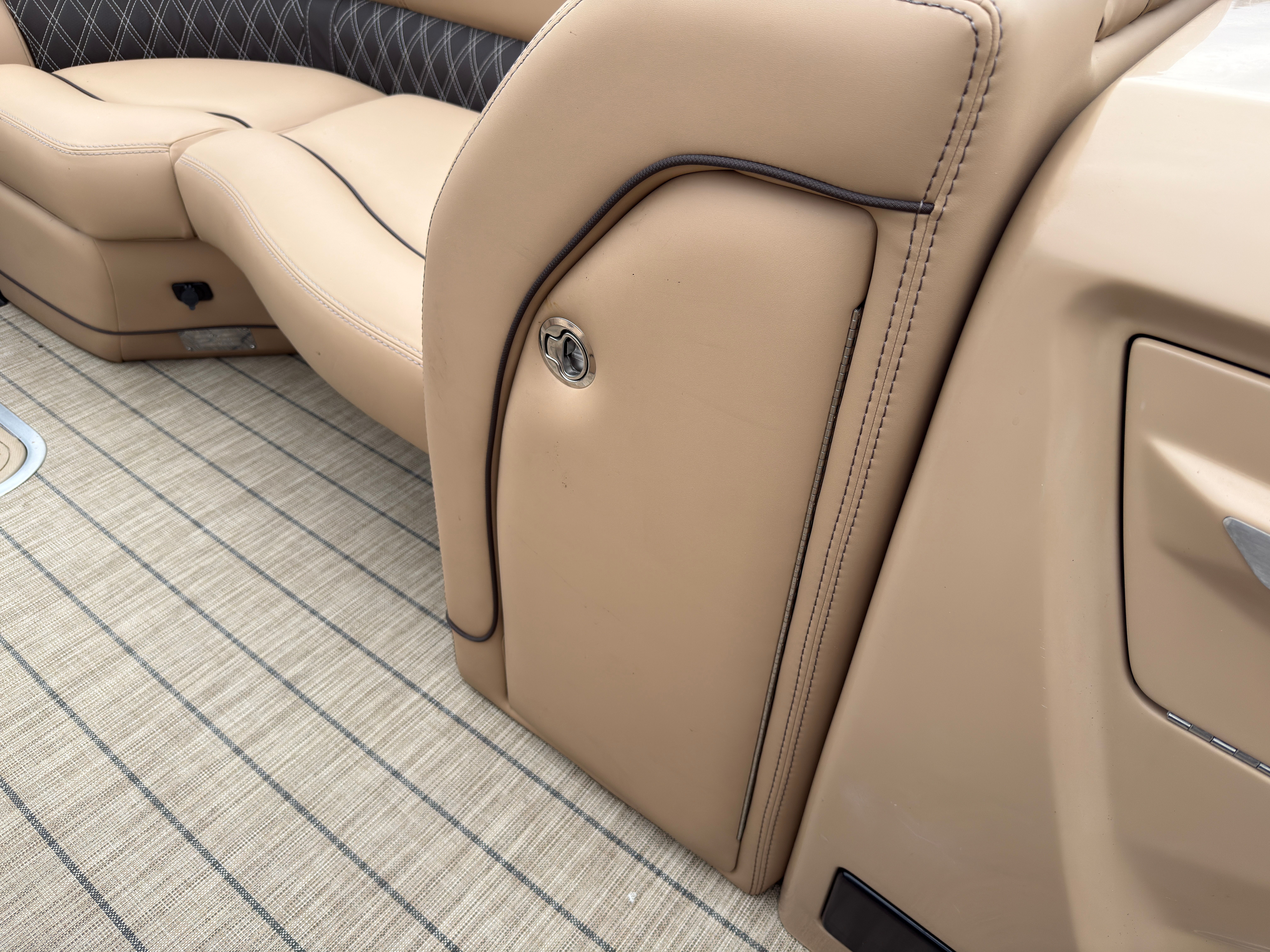 2022 Barletta LUSSO 23UCTT Image Thumbnail #8