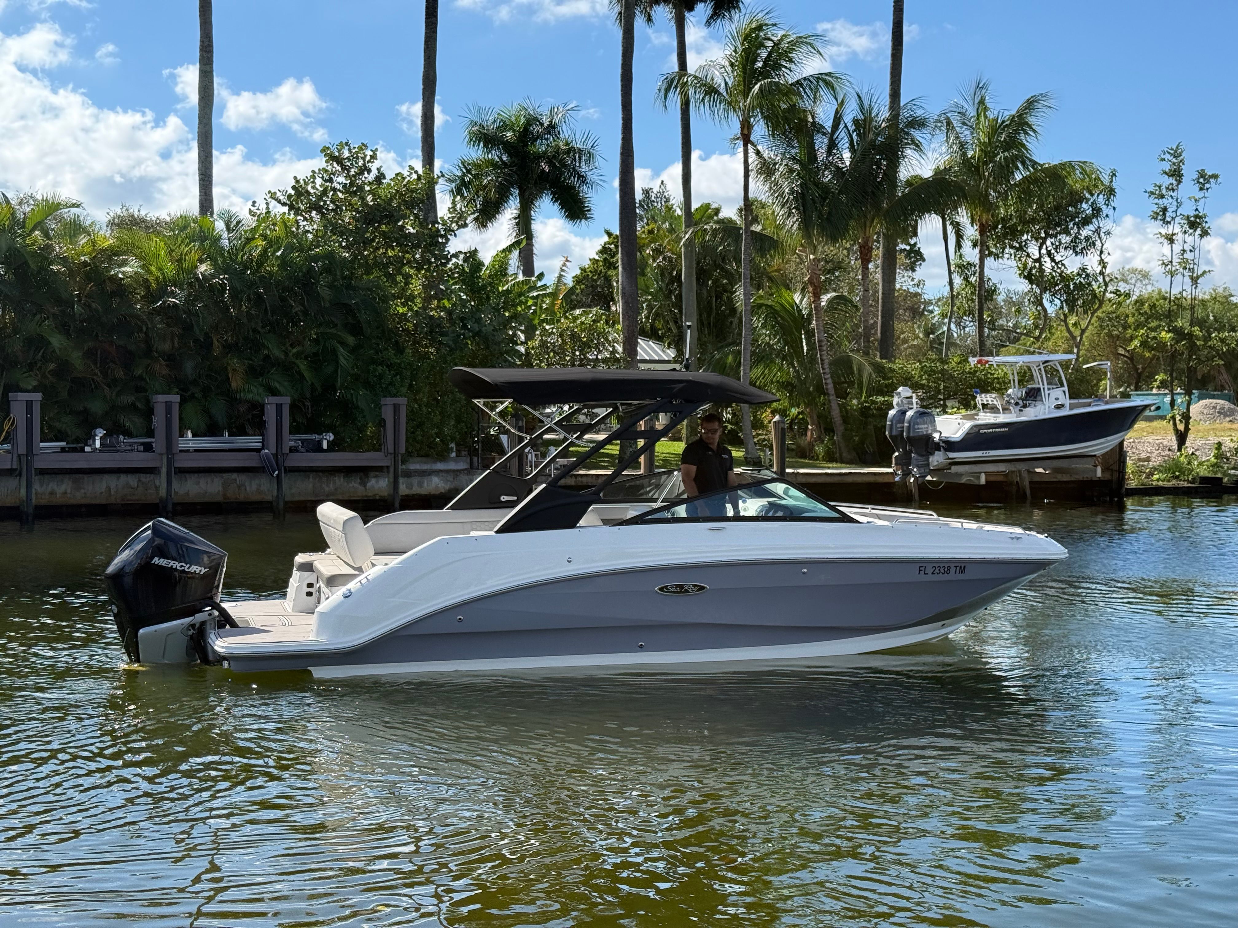 2023 Sea Ray SDX 250 Outboard Image Thumbnail #0