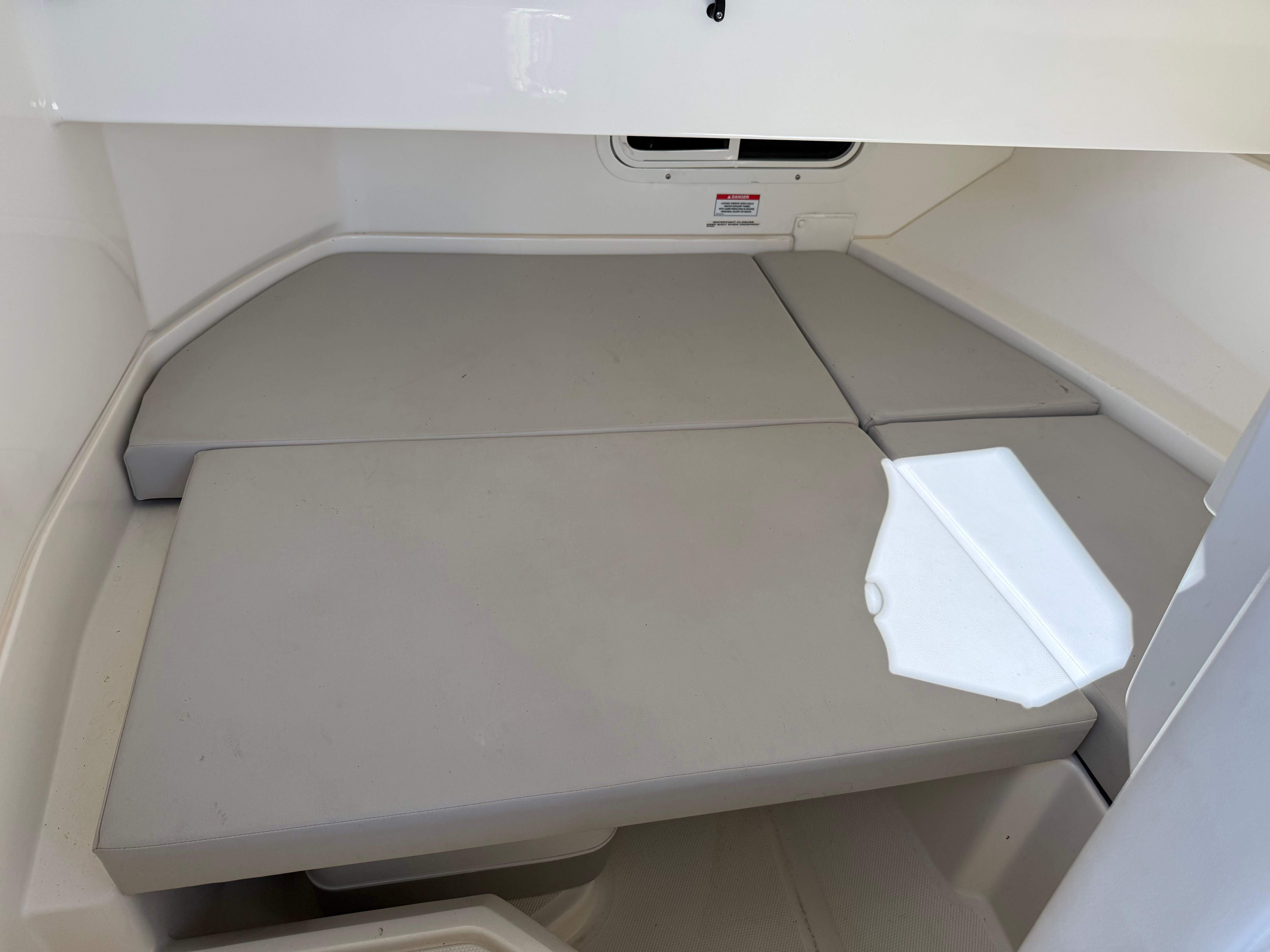 2023 Sea Ray SDX 250 Outboard Image Thumbnail #5