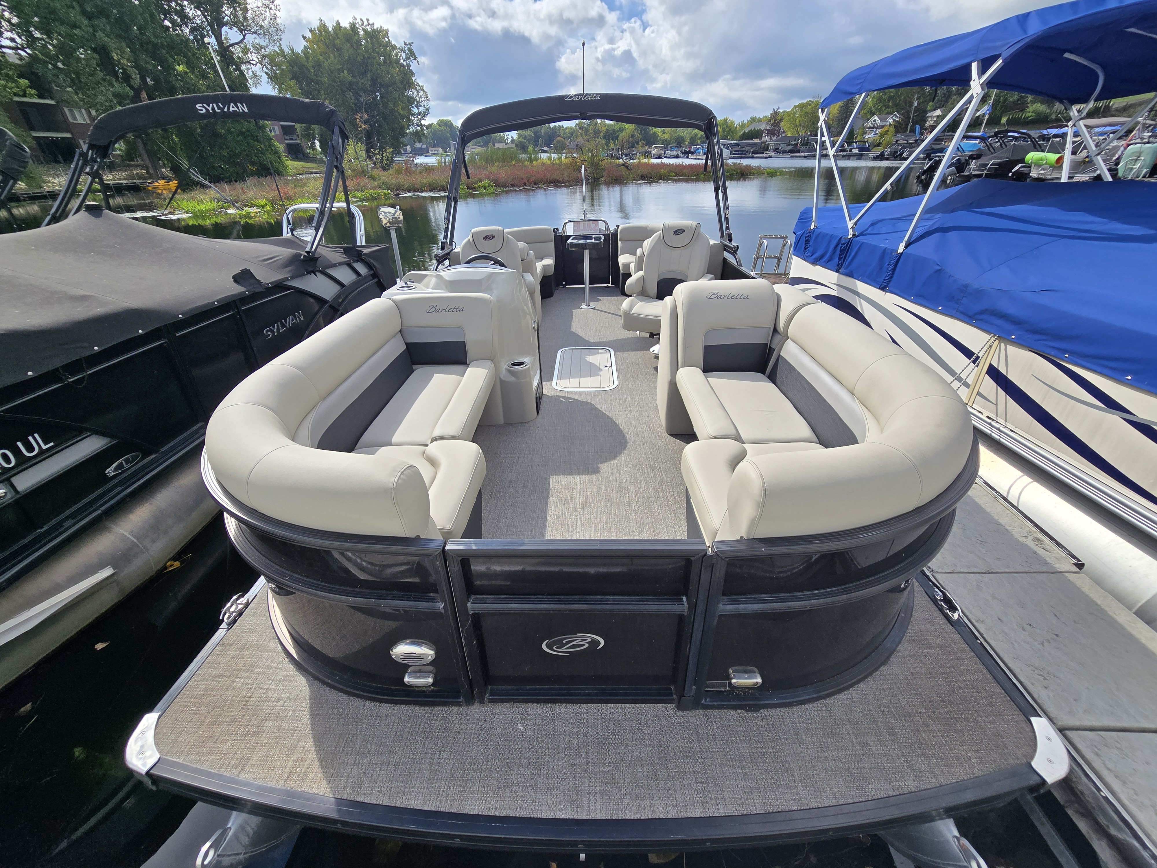 2020 Barletta C22QCTT Image Thumbnail #1