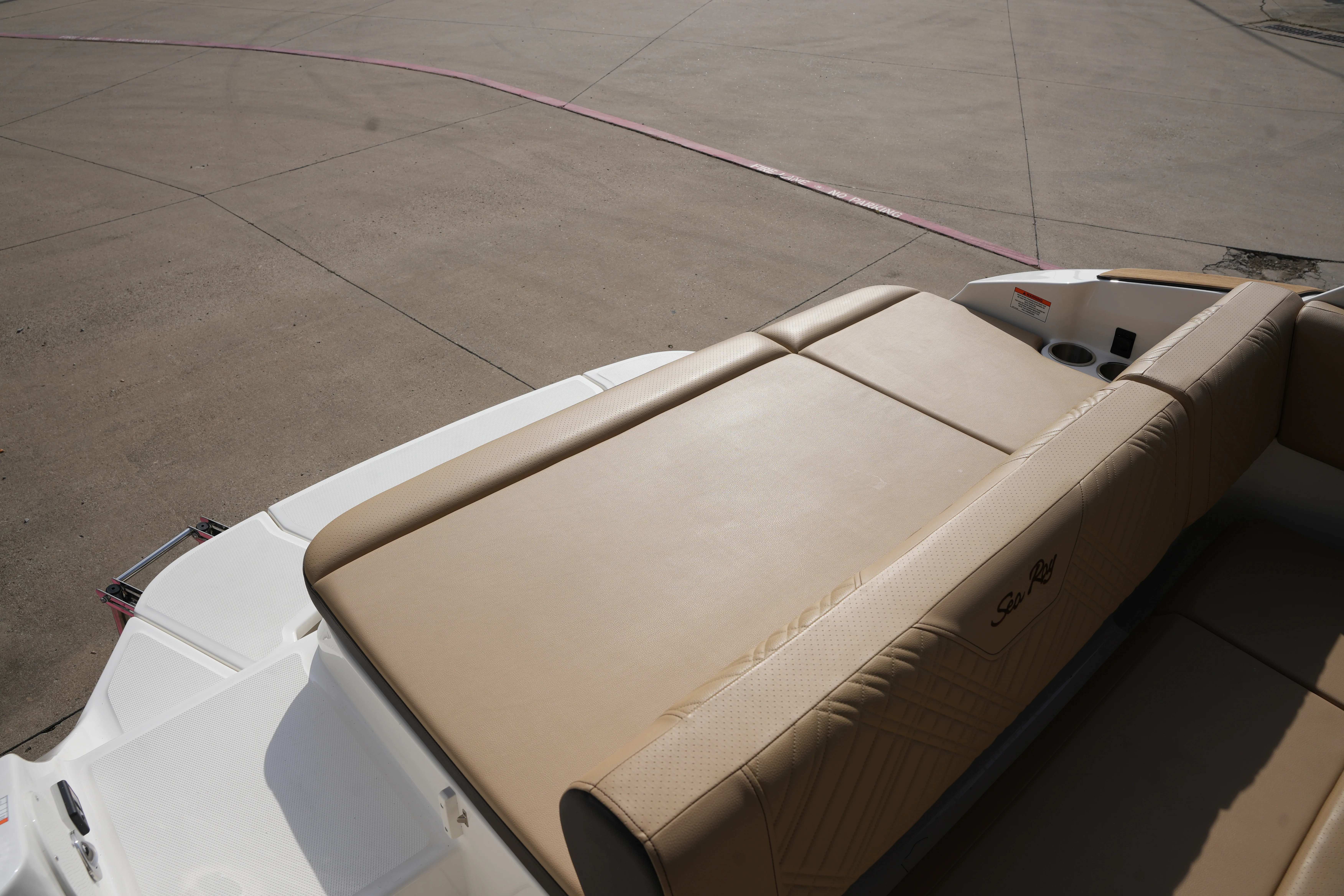 2026 Sea Ray SDX 230 Image Thumbnail #6