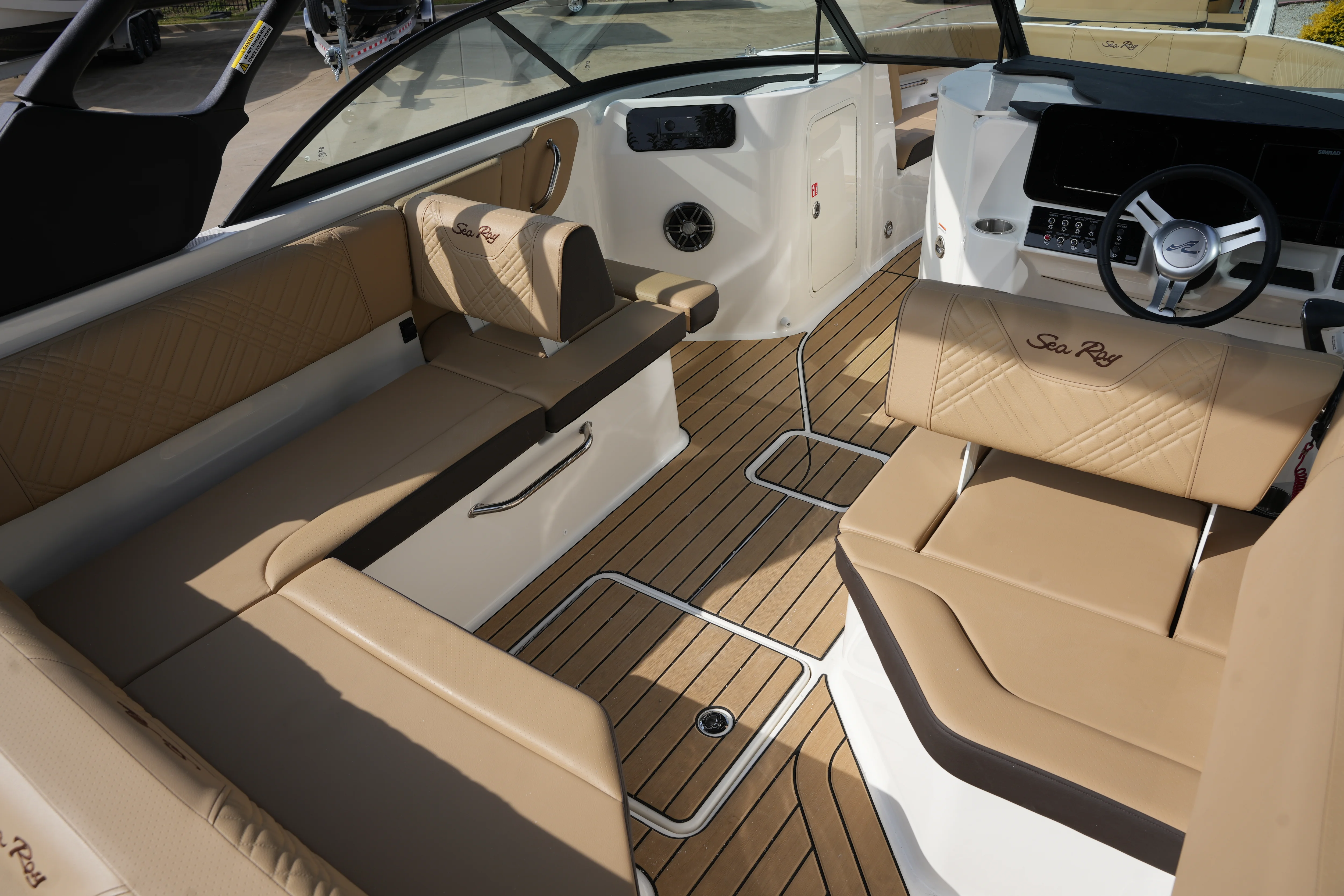 2026 Sea Ray SDX 230 Image Thumbnail #9