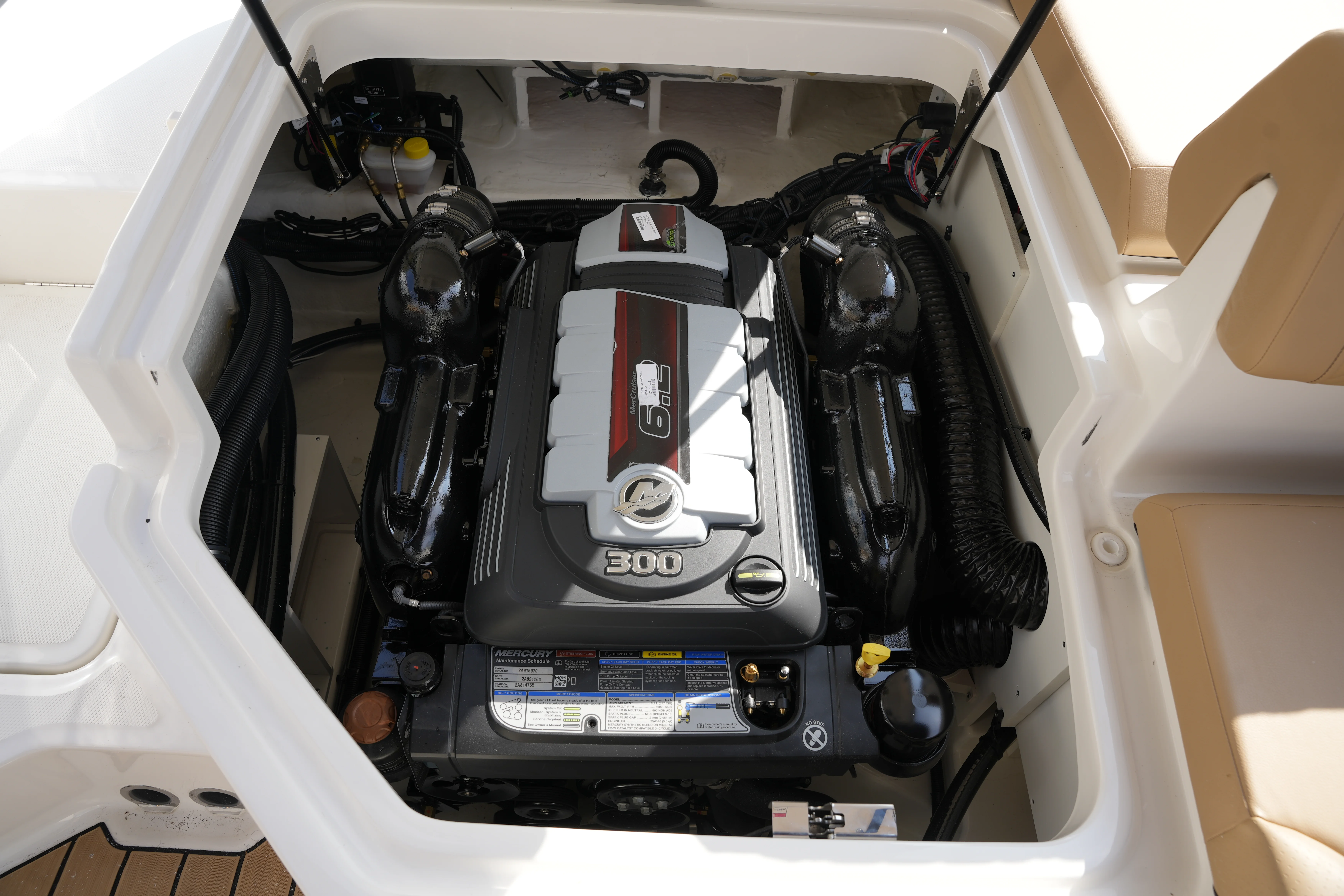 2026 Sea Ray SDX 230 Image Thumbnail #32