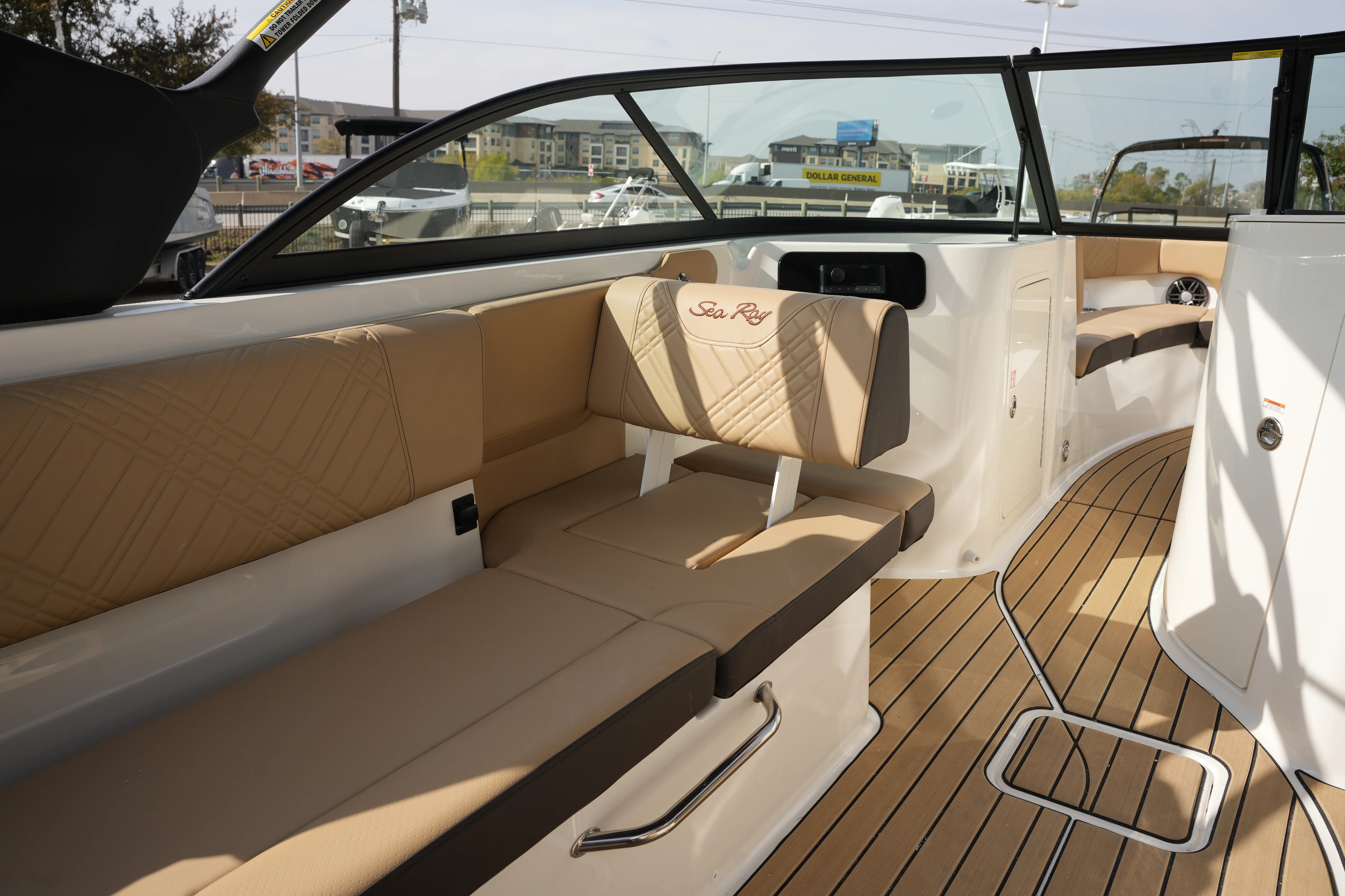 2026 Sea Ray SDX 230 Image Thumbnail #13