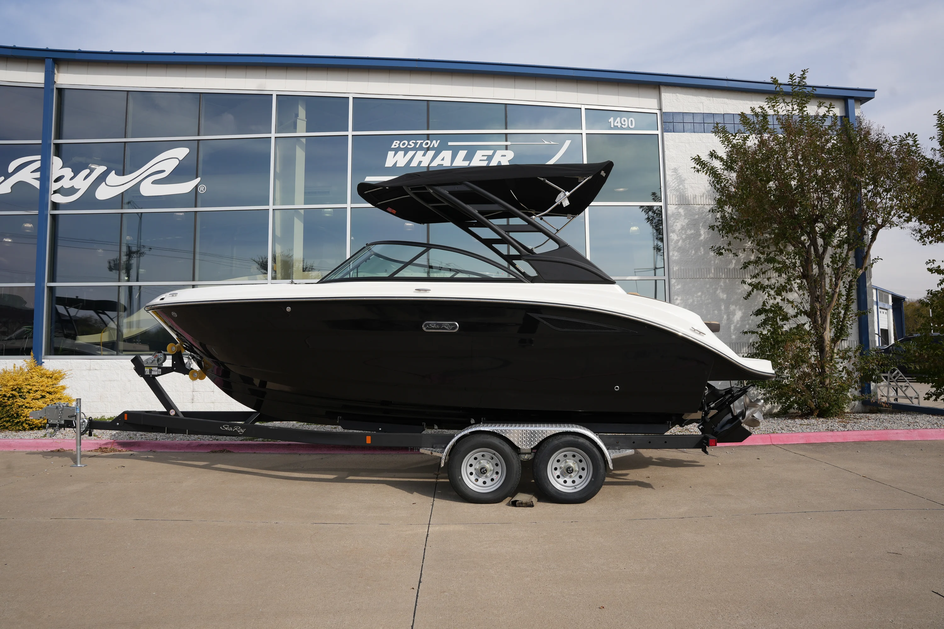 2026 Sea Ray SDX 230 Image Thumbnail #0