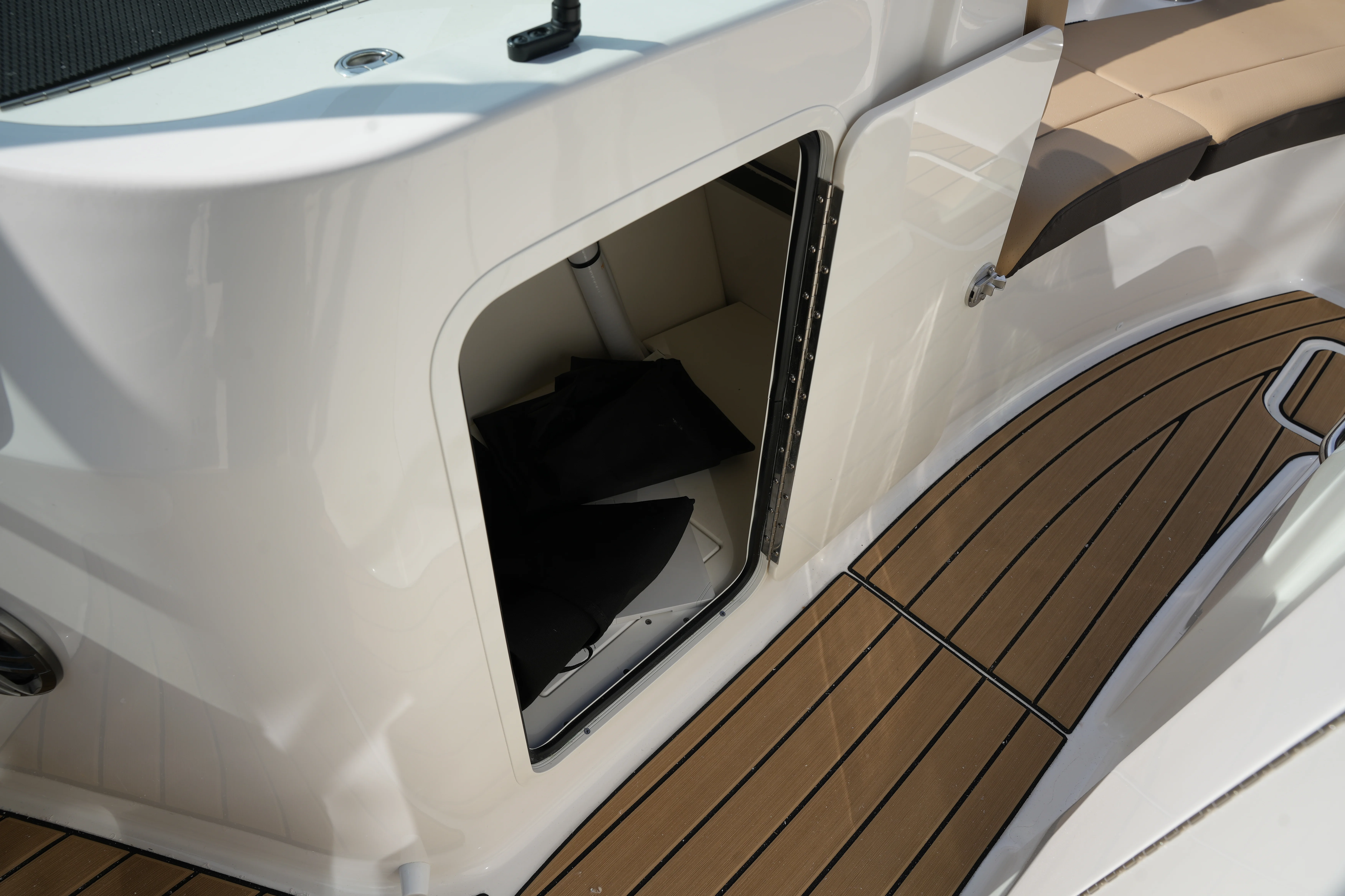 2026 Sea Ray SDX 230 Image Thumbnail #22