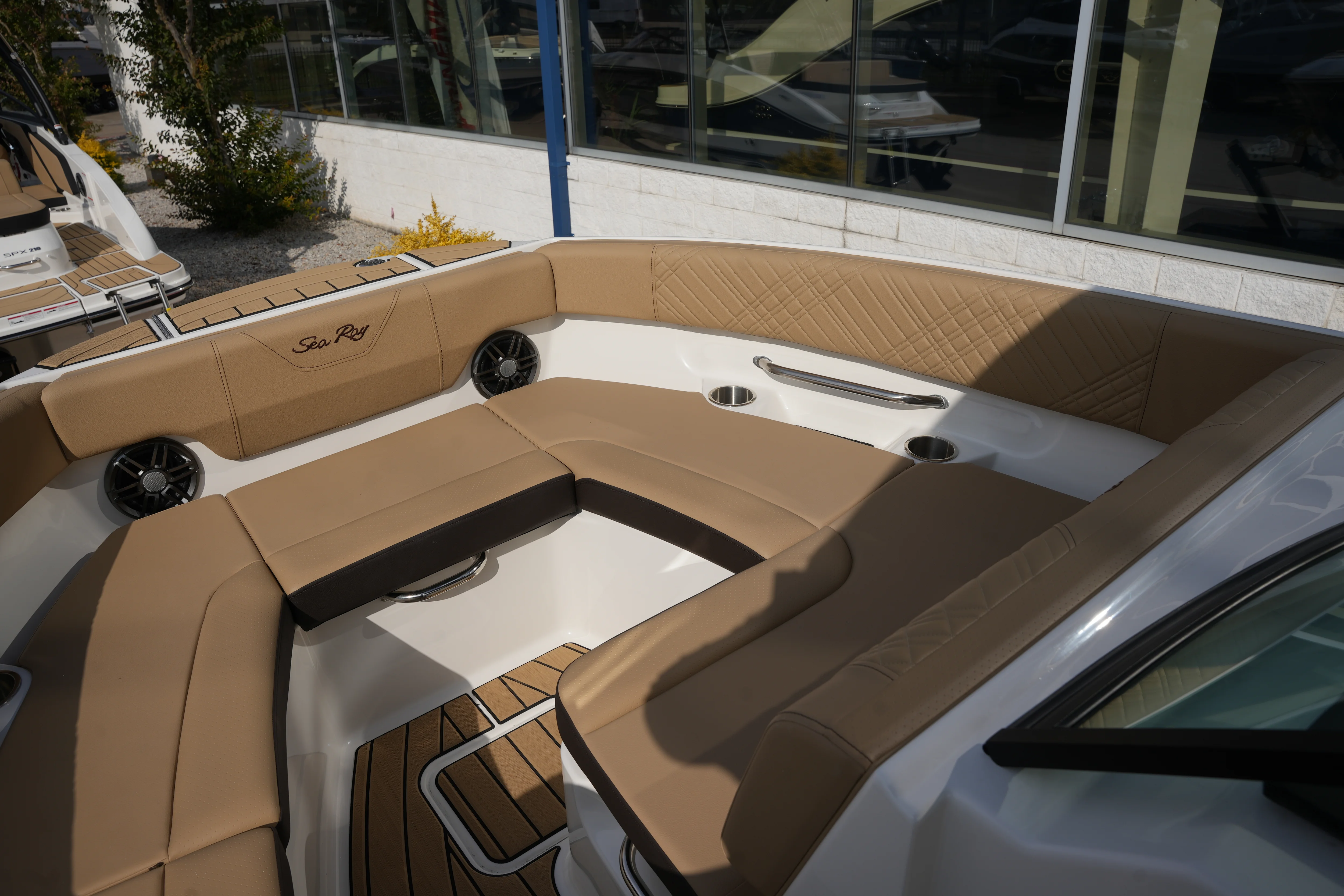 2026 Sea Ray SDX 230 Image Thumbnail #28