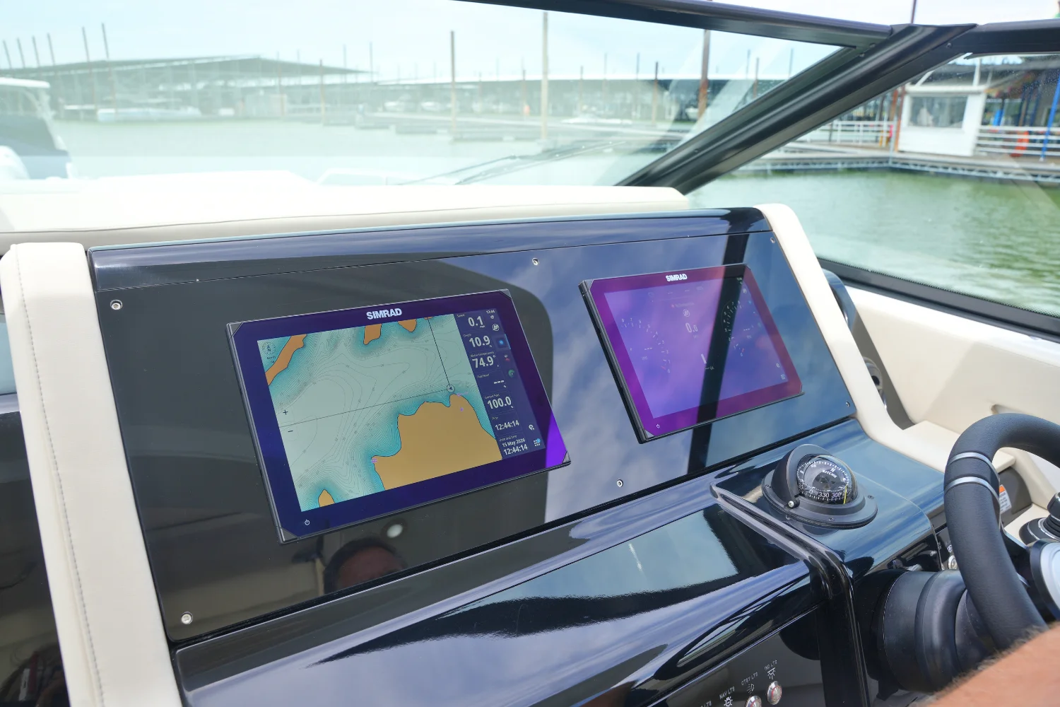 2026 Cruisers Yachts 38 GLS Image Thumbnail #39
