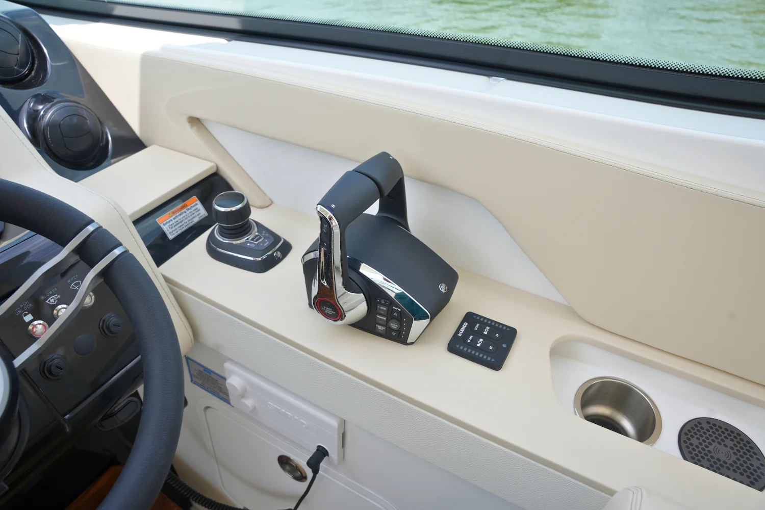 2026 Cruisers Yachts 38 GLS Image Thumbnail #43