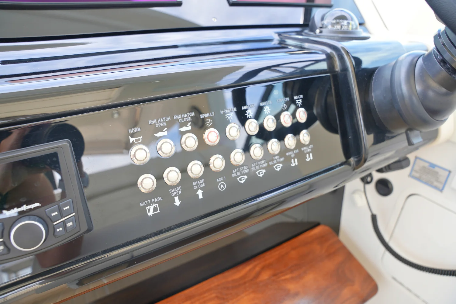 2026 Cruisers Yachts 38 GLS Image Thumbnail #41