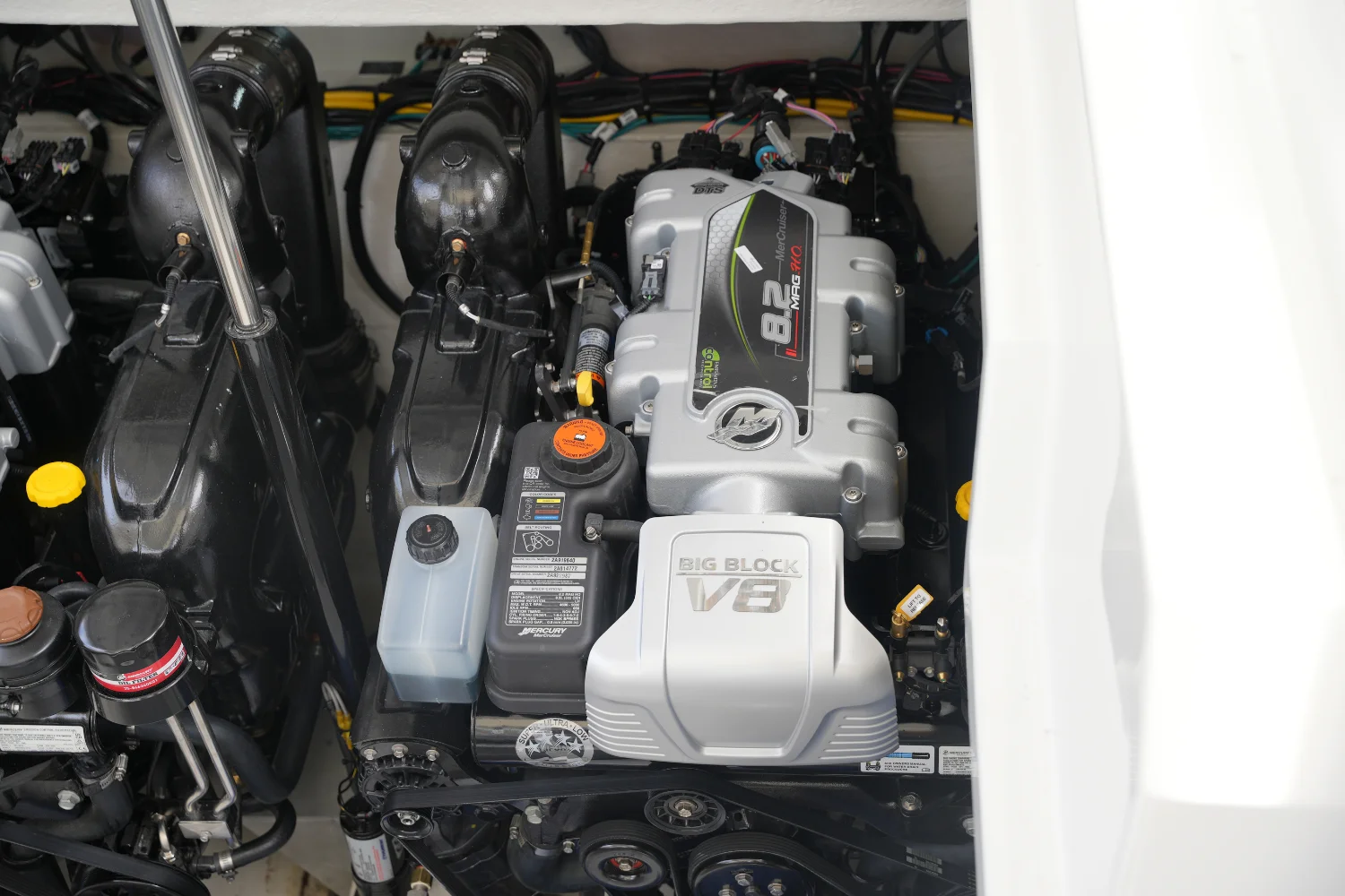 2026 Cruisers Yachts 38 GLS Image Thumbnail #69