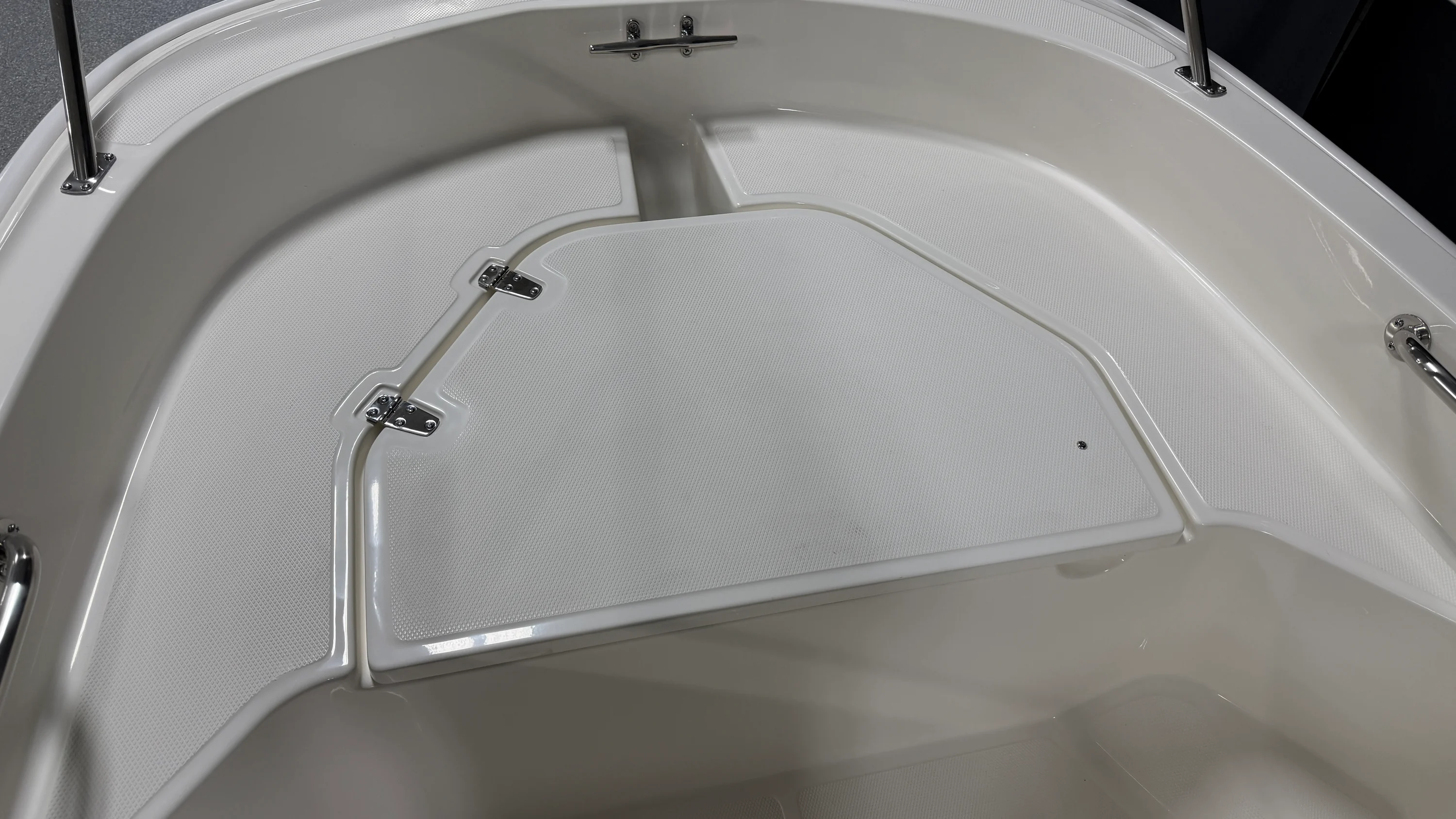 2026 Boston Whaler 130 Super Sport Image Thumbnail #32