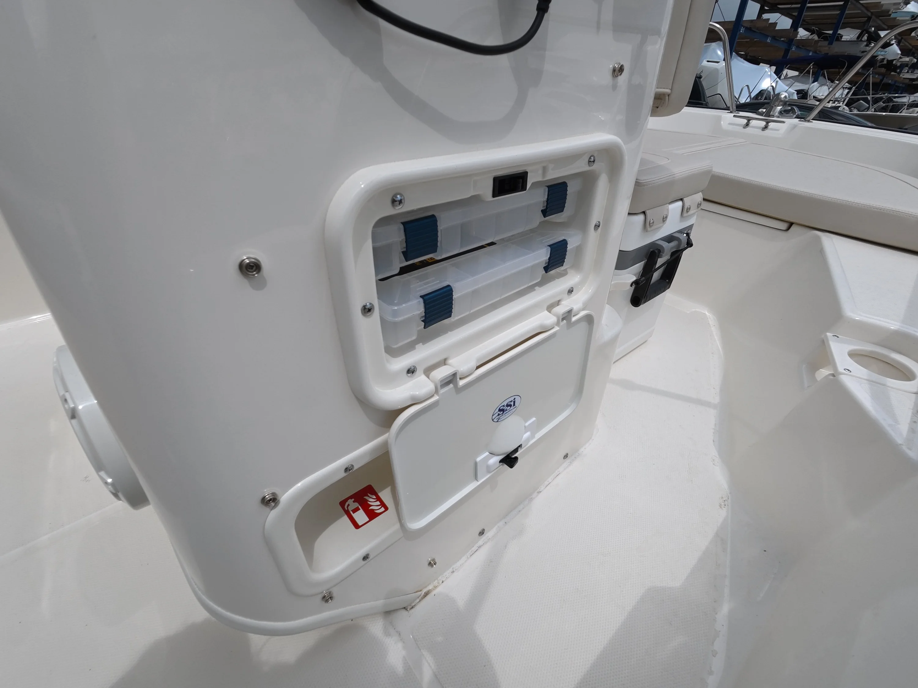 2026 Boston Whaler 150 Montauk Image Thumbnail #11