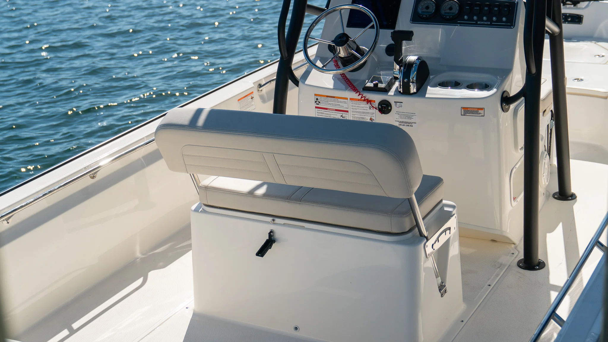 2026 Boston Whaler 190 Montauk Image Thumbnail #40
