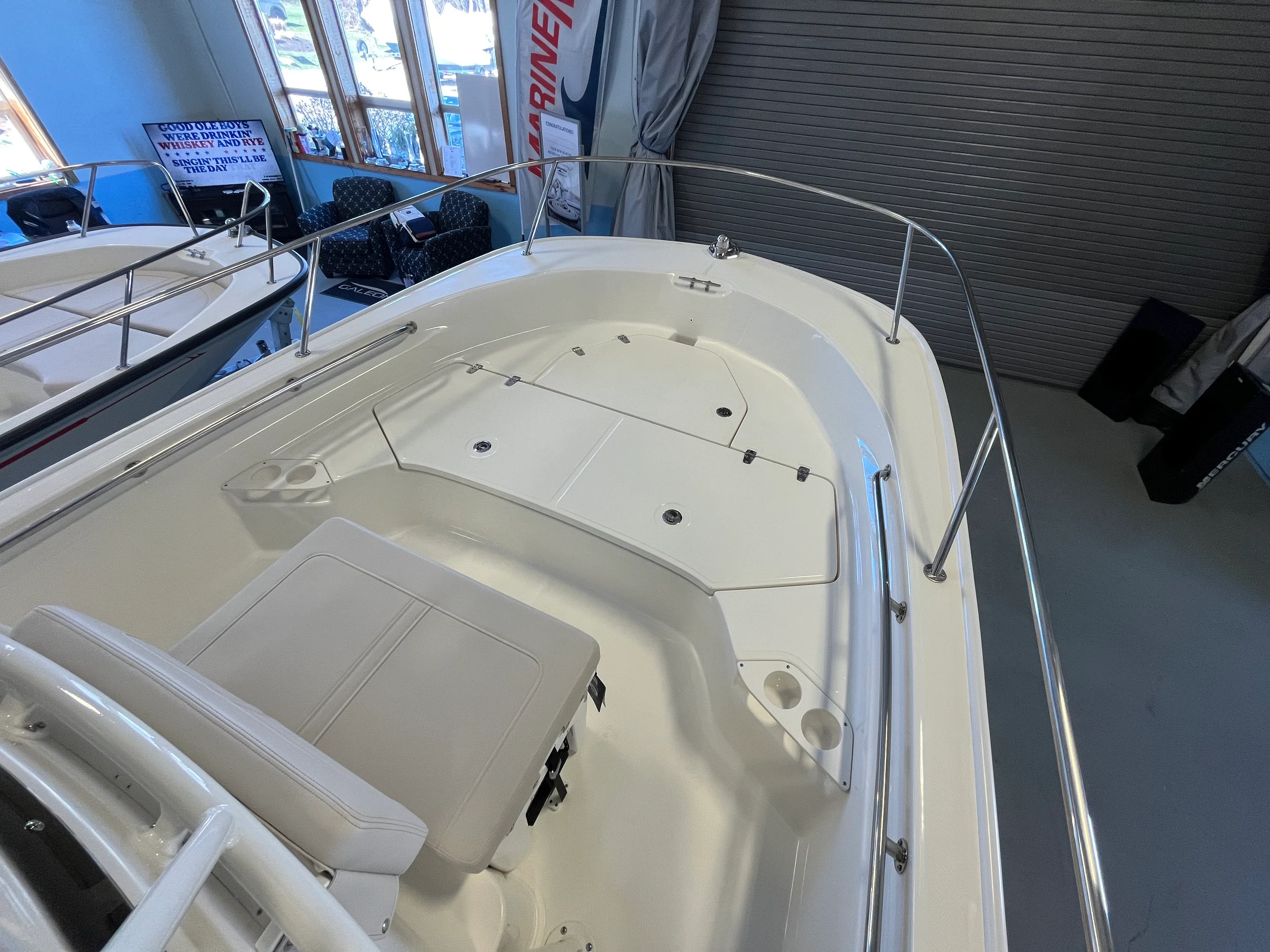 2026 Boston Whaler 190 Montauk Image Thumbnail #11