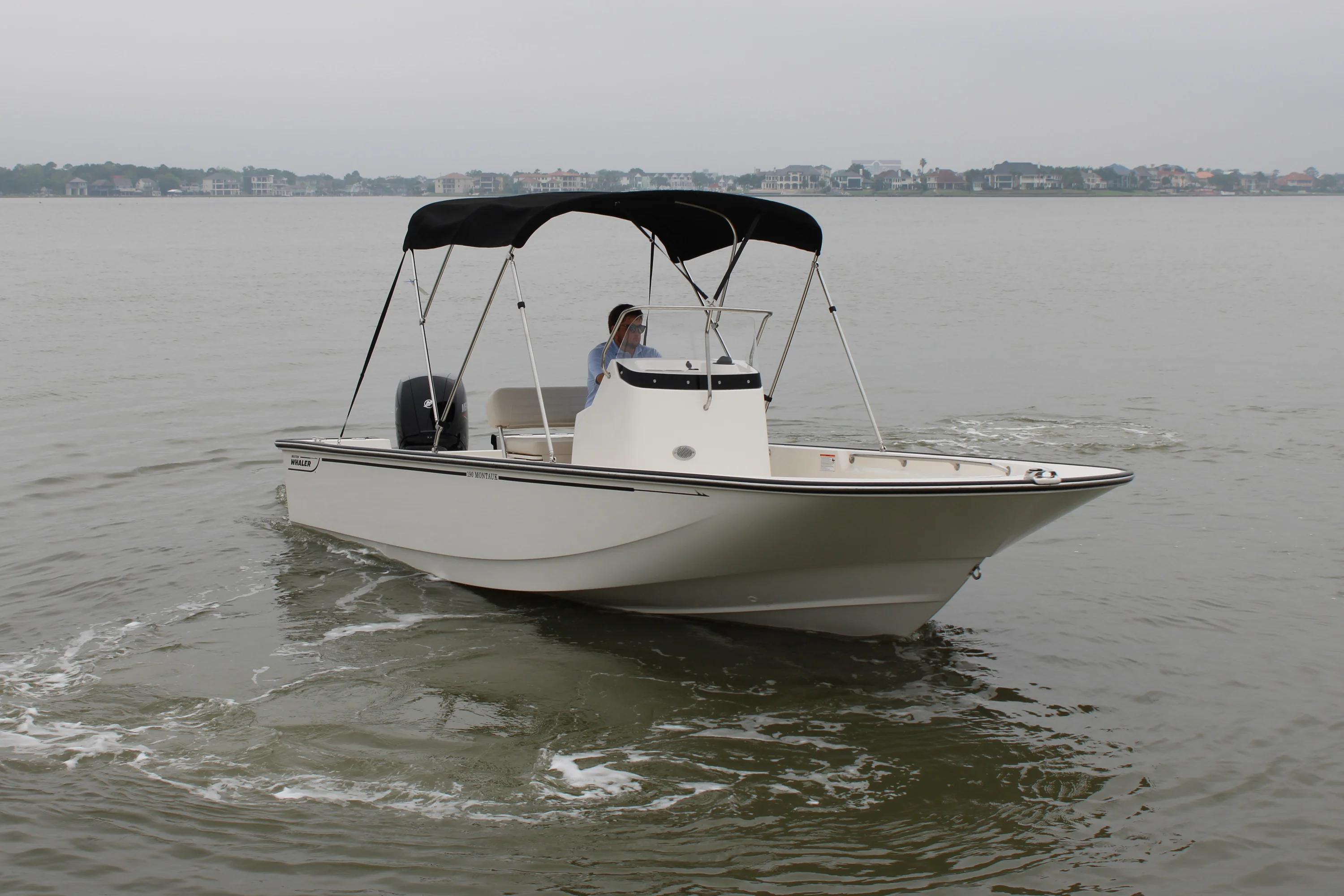 2026 Boston Whaler 190 Montauk Image Thumbnail #7