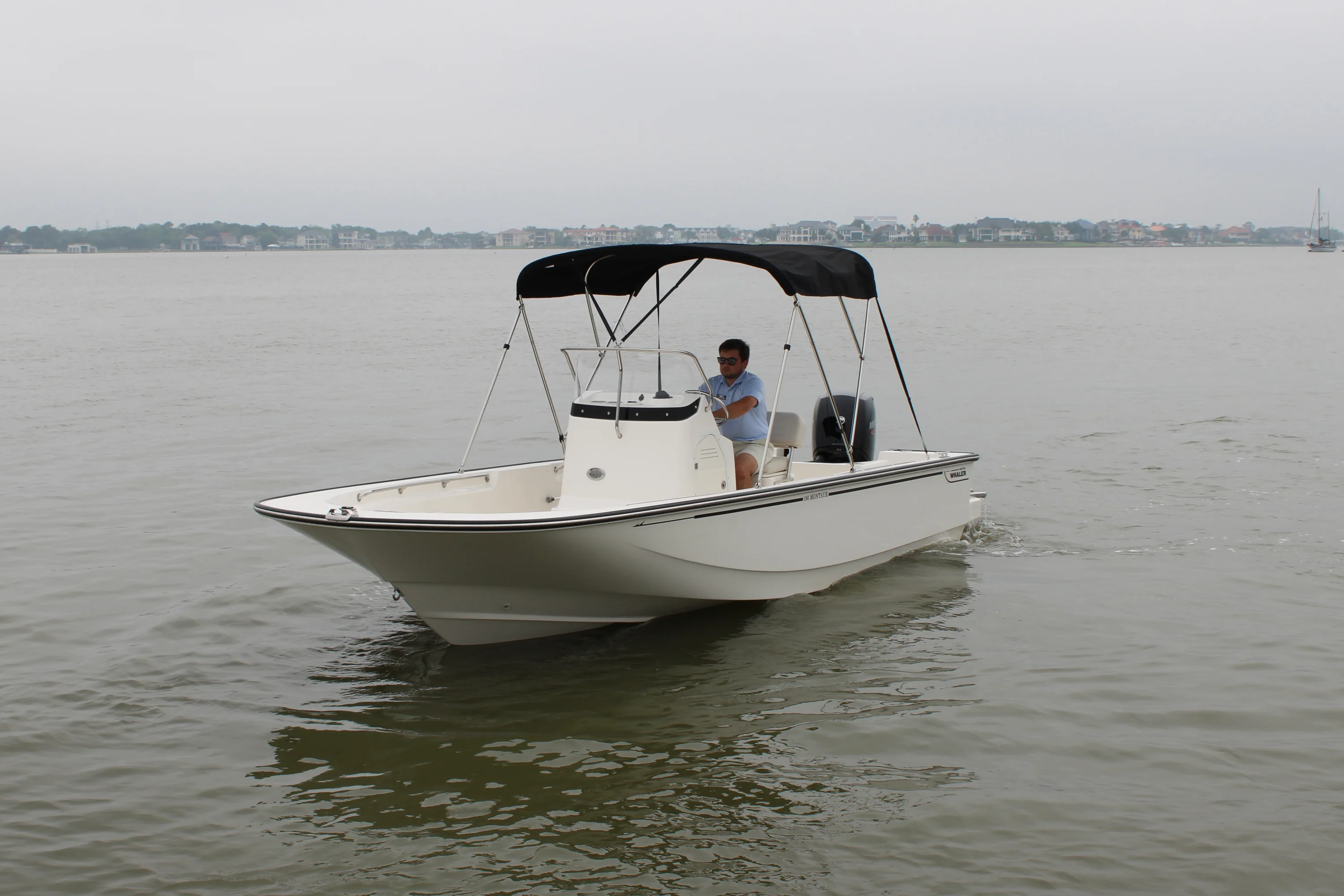 2026 Boston Whaler 190 Montauk Image Thumbnail #11