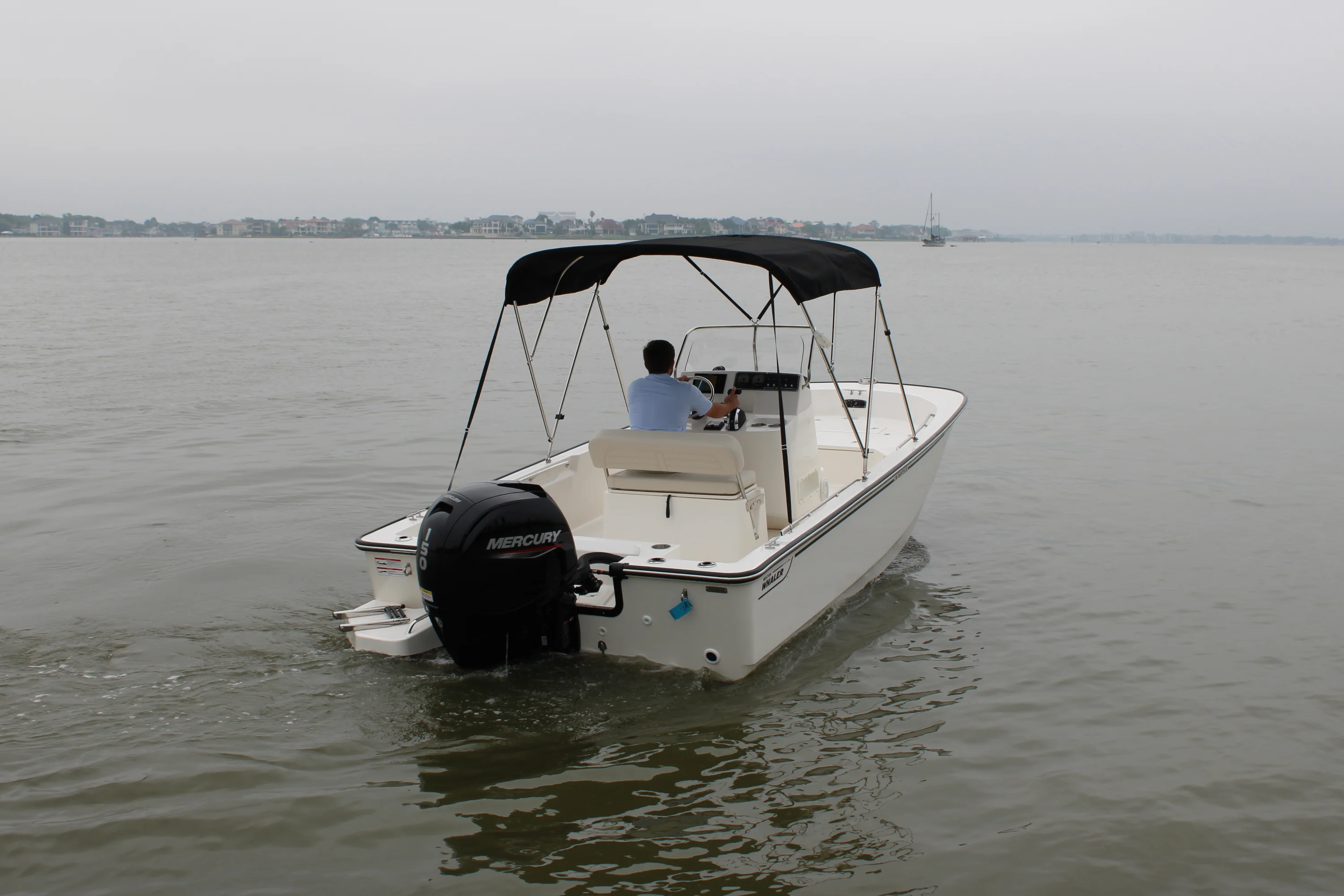 2026 Boston Whaler 190 Montauk Image Thumbnail #4