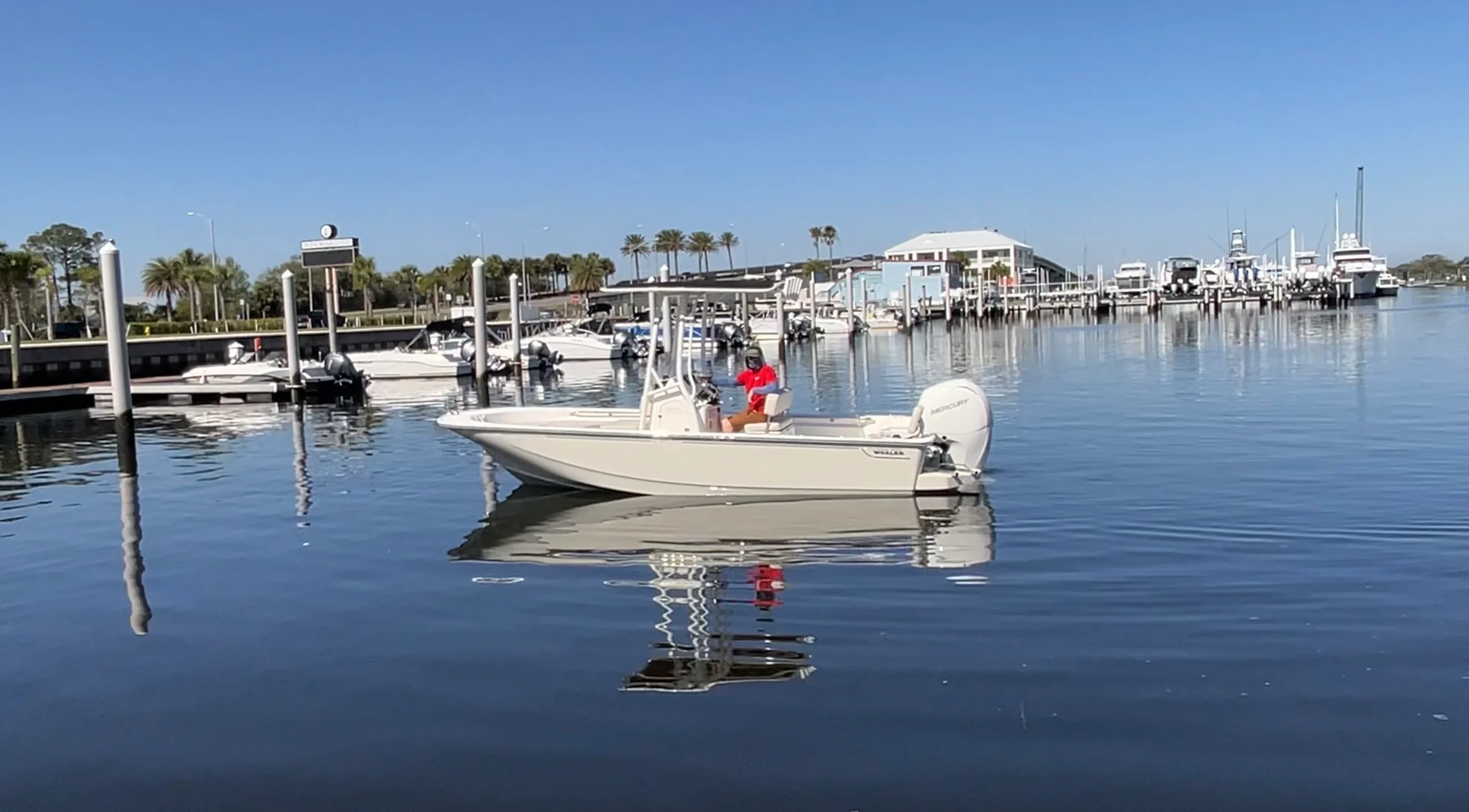 2026 Boston Whaler 190 Montauk Image Thumbnail #0