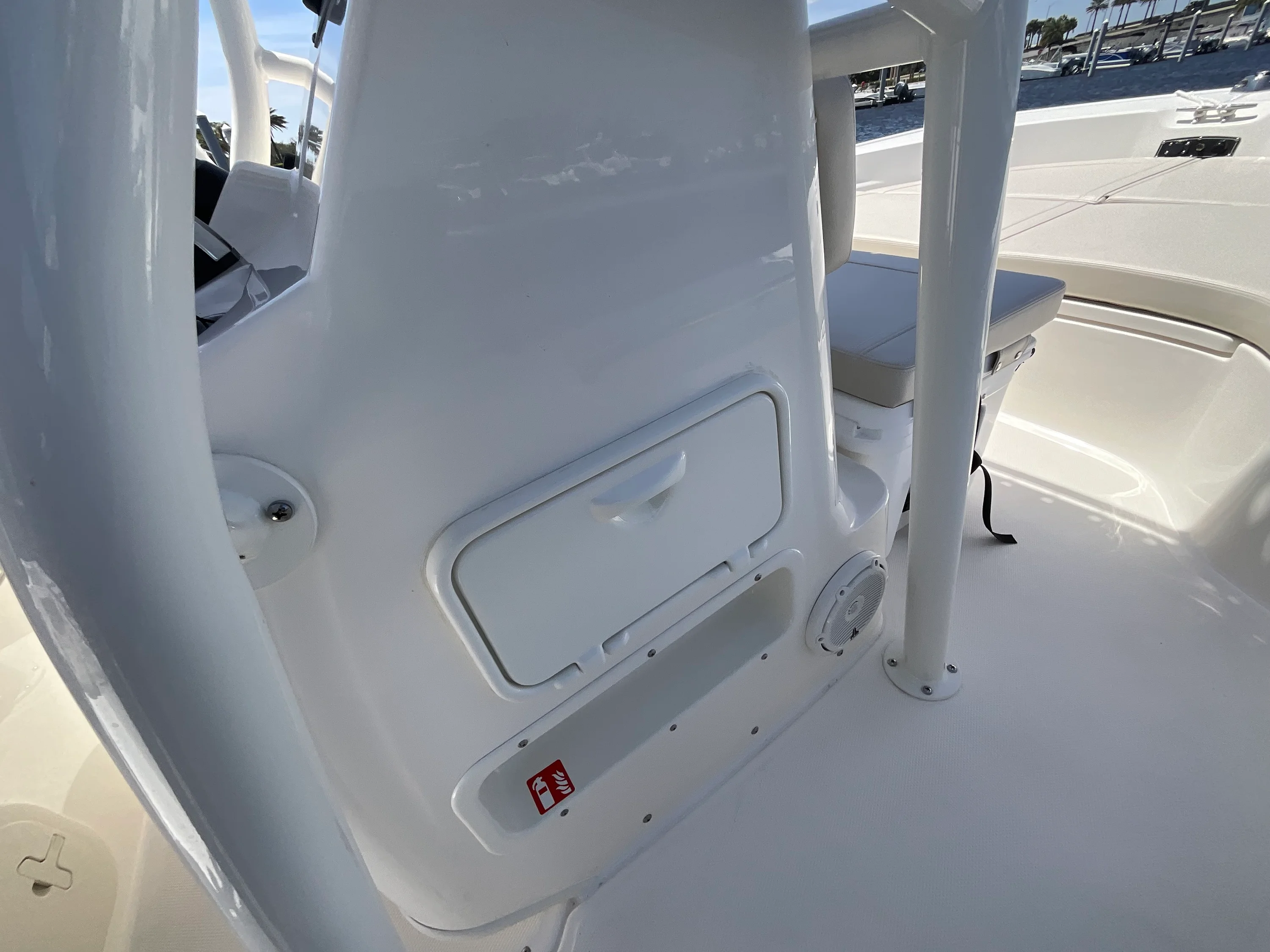 2026 Boston Whaler 190 Montauk Image Thumbnail #11