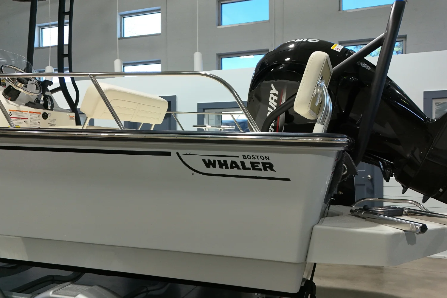 2026 Boston Whaler 190 Montauk Image Thumbnail #5