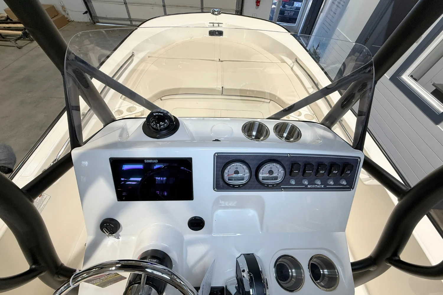 2026 Boston Whaler 190 Montauk Image Thumbnail #18