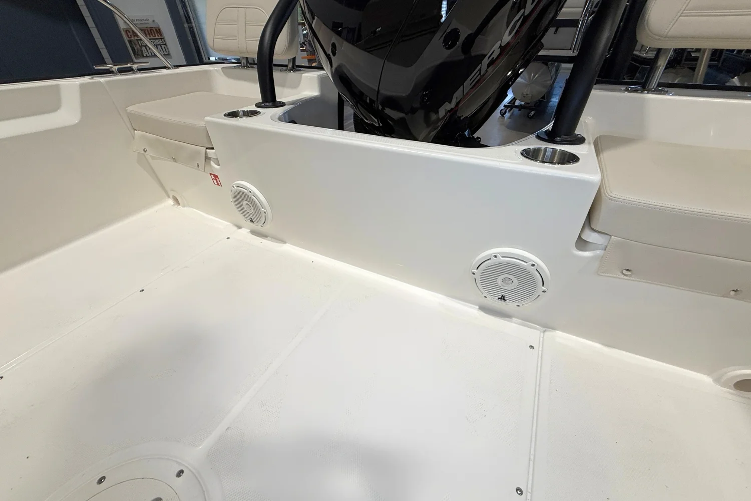 2026 Boston Whaler 190 Montauk Image Thumbnail #10