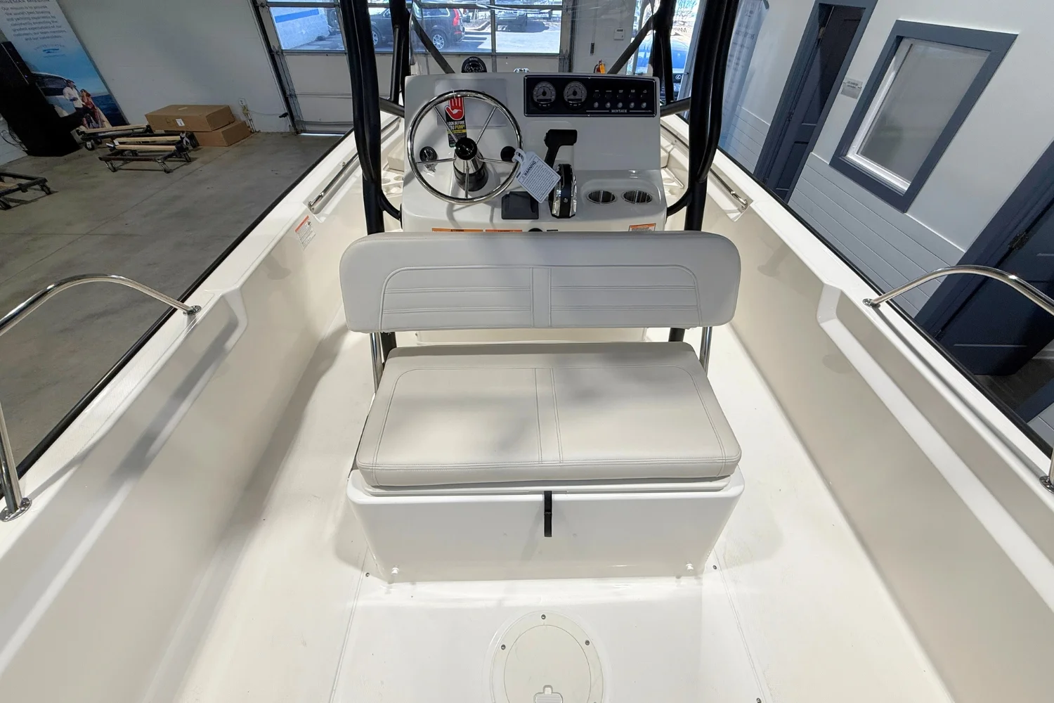 2026 Boston Whaler 190 Montauk Image Thumbnail #11