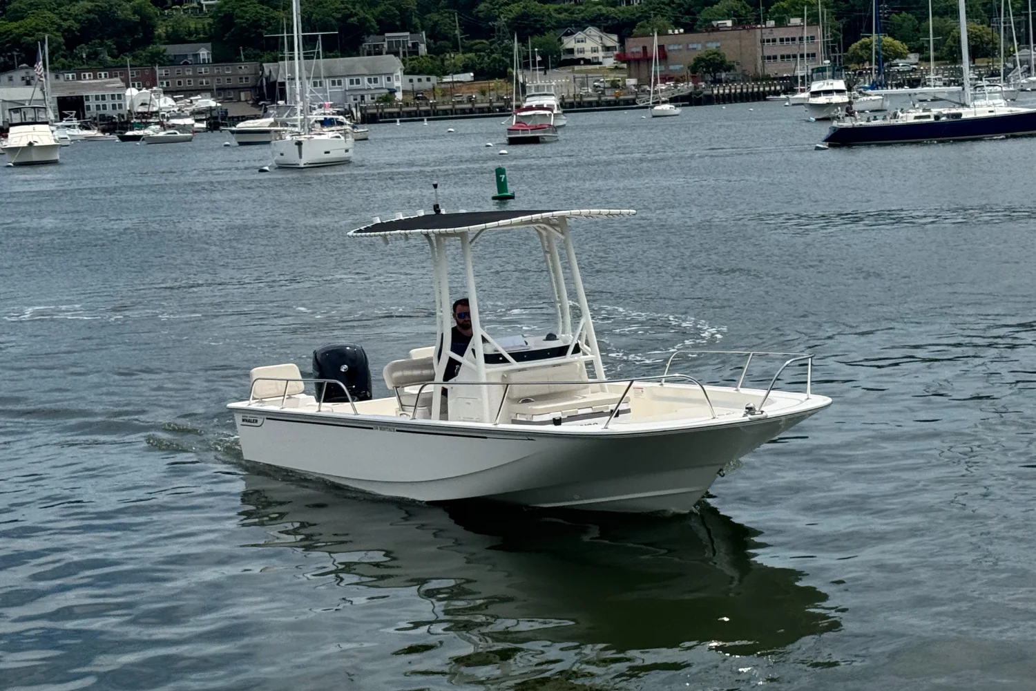 2026 Boston Whaler 190 Montauk Image Thumbnail #1