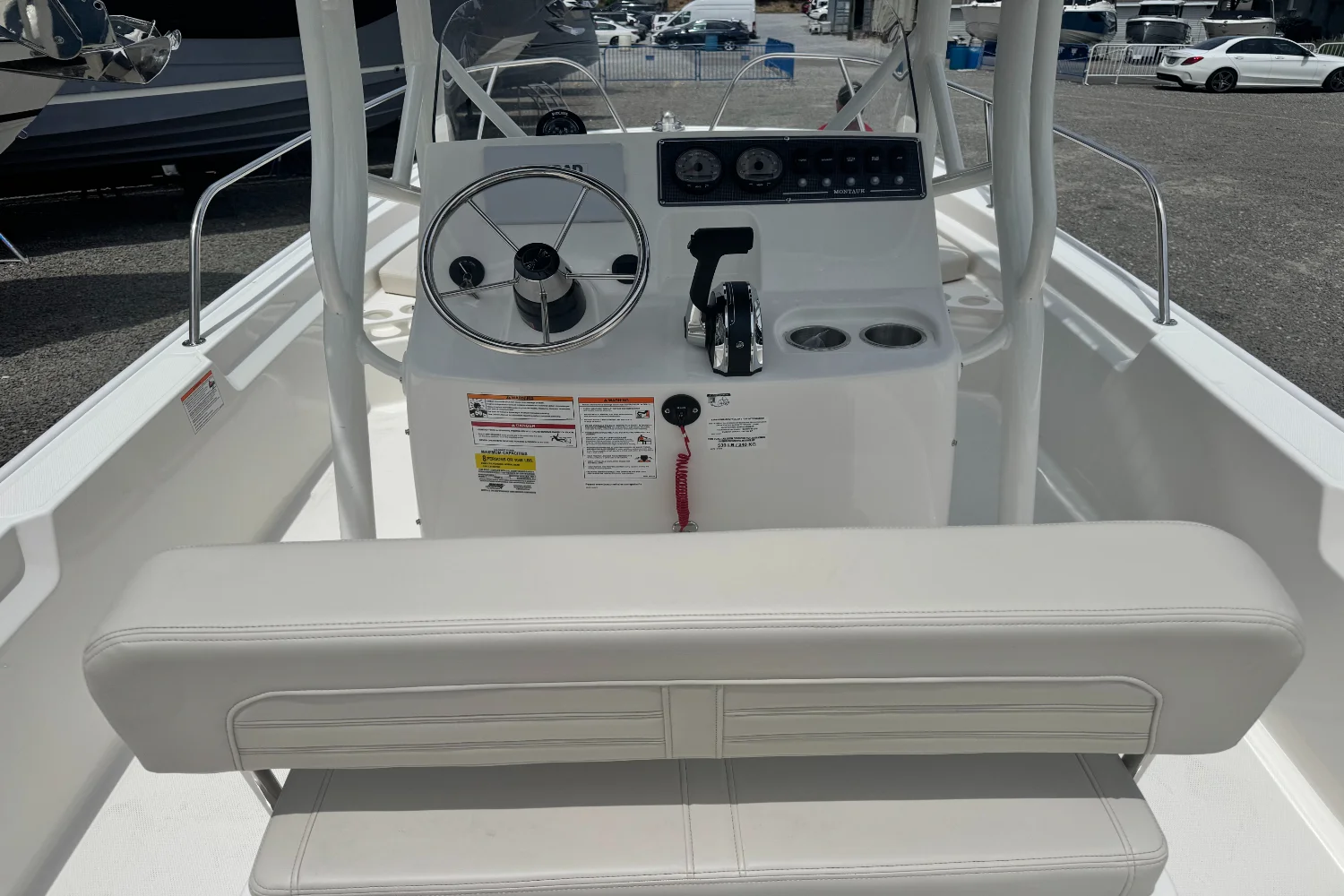 2026 Boston Whaler 190 Montauk Image Thumbnail #3