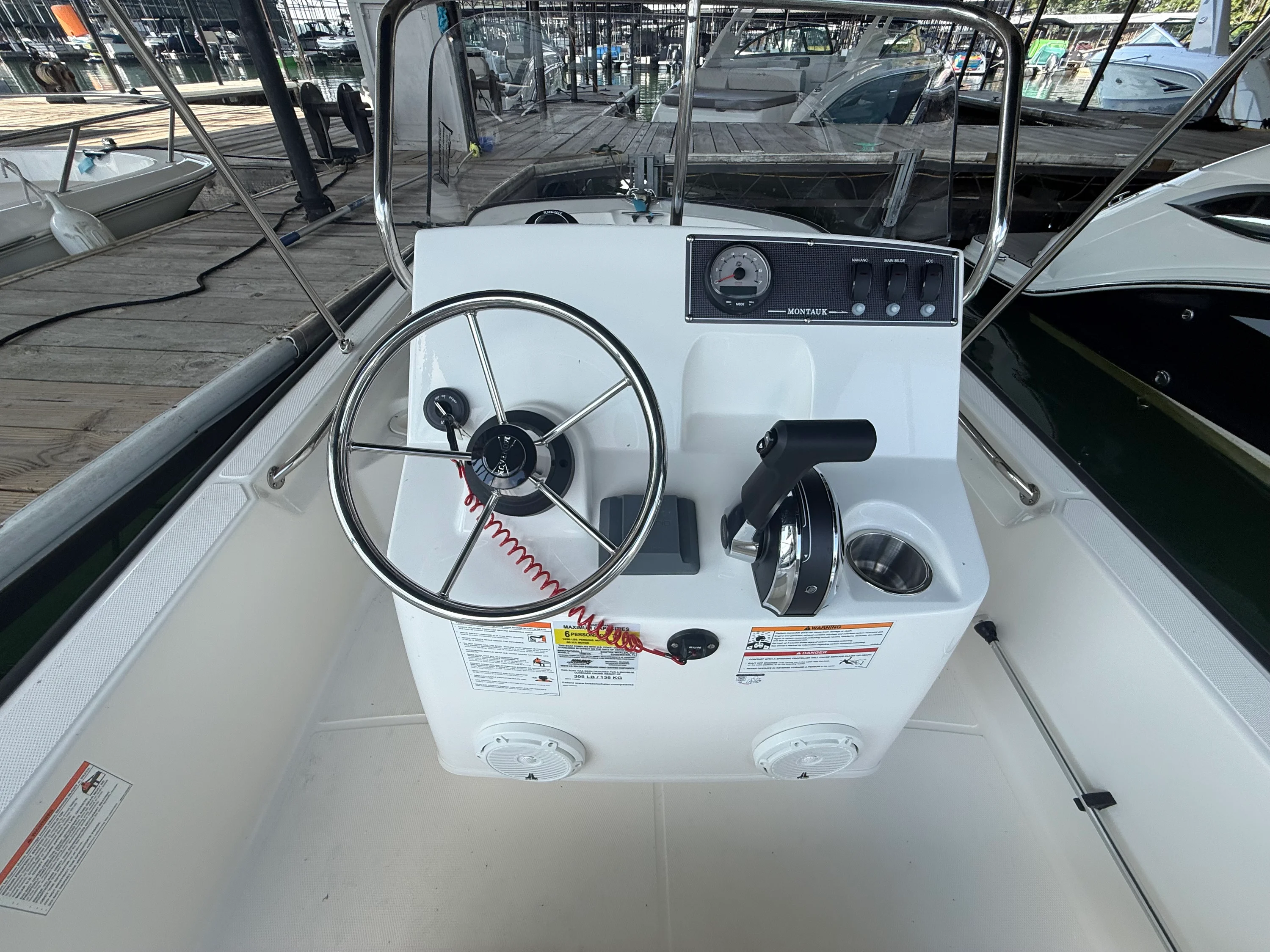 2026 Boston Whaler 150 Montauk Image Thumbnail #6