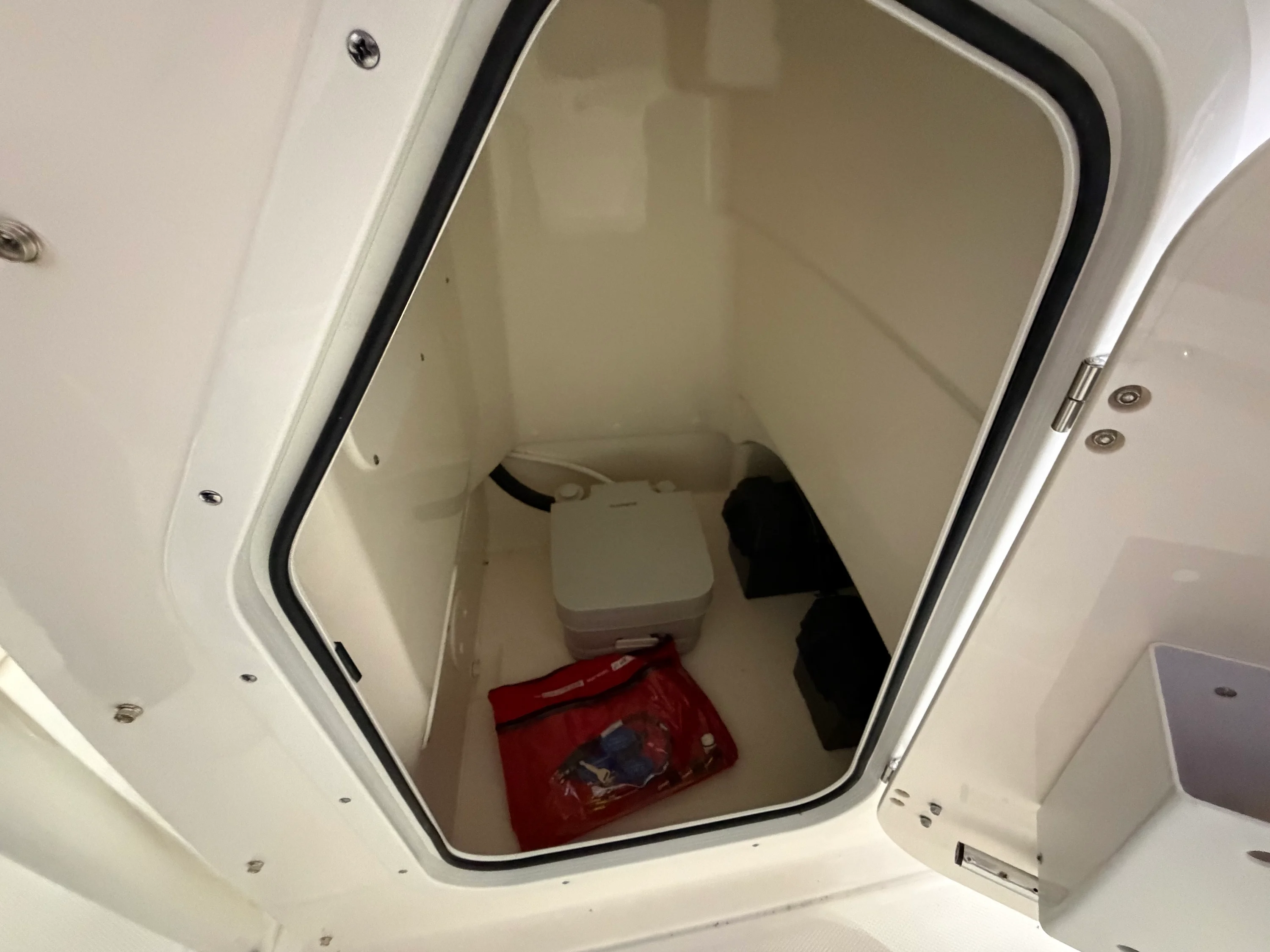 2026 Boston Whaler 210 Montauk Image Thumbnail #28