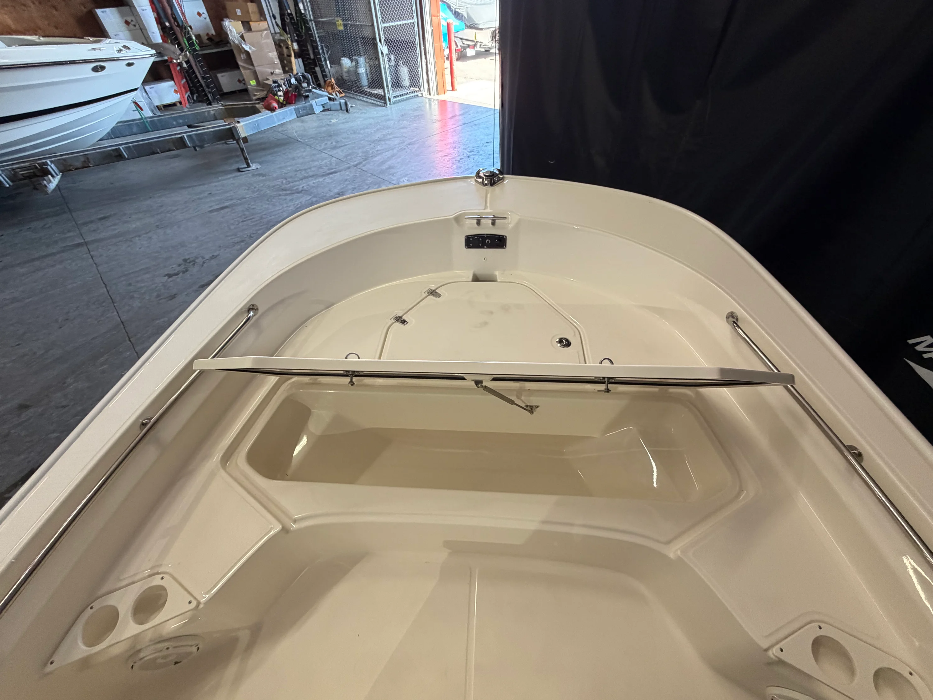 2026 Boston Whaler 210 Montauk Image Thumbnail #34