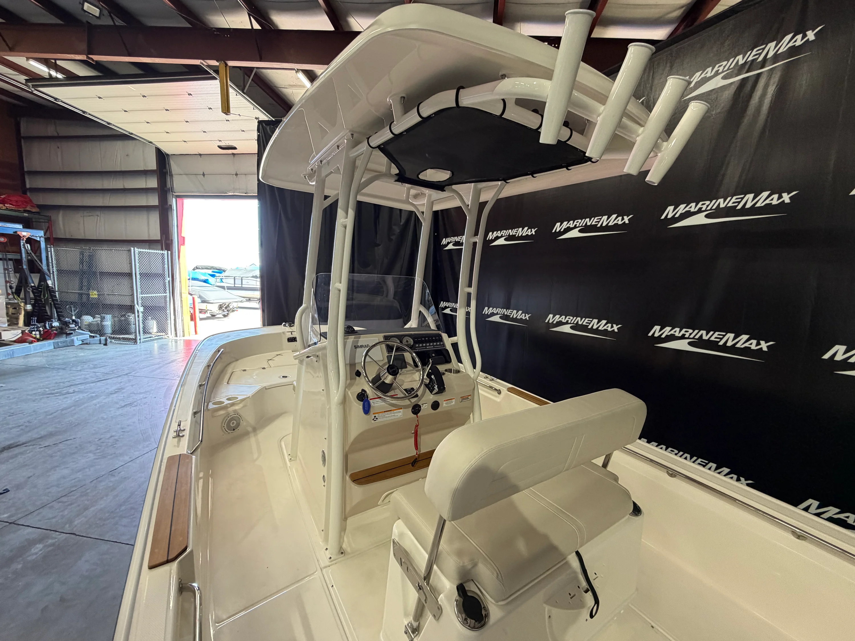 2026 Boston Whaler 210 Montauk Image Thumbnail #18