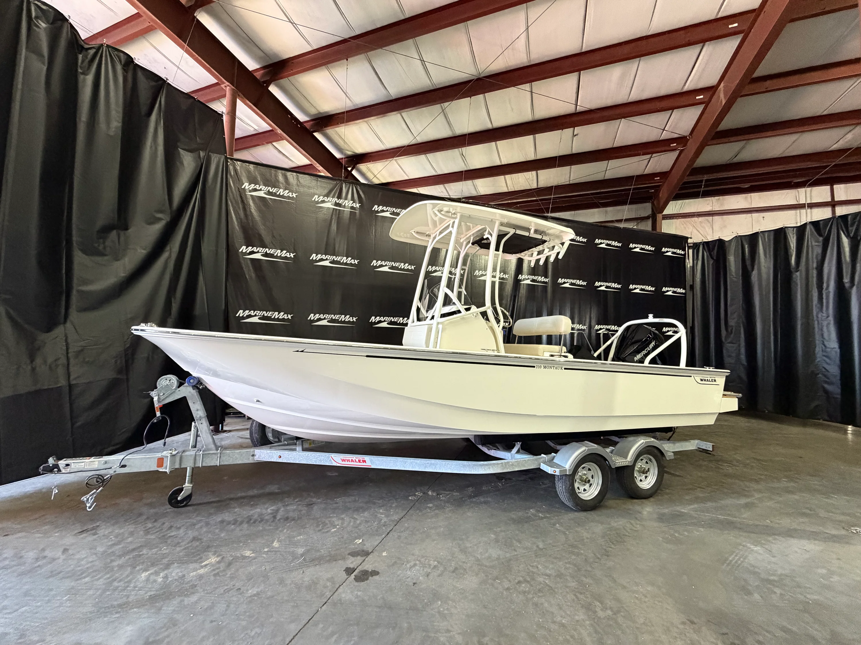 2026 Boston Whaler 210 Montauk Image Thumbnail #4