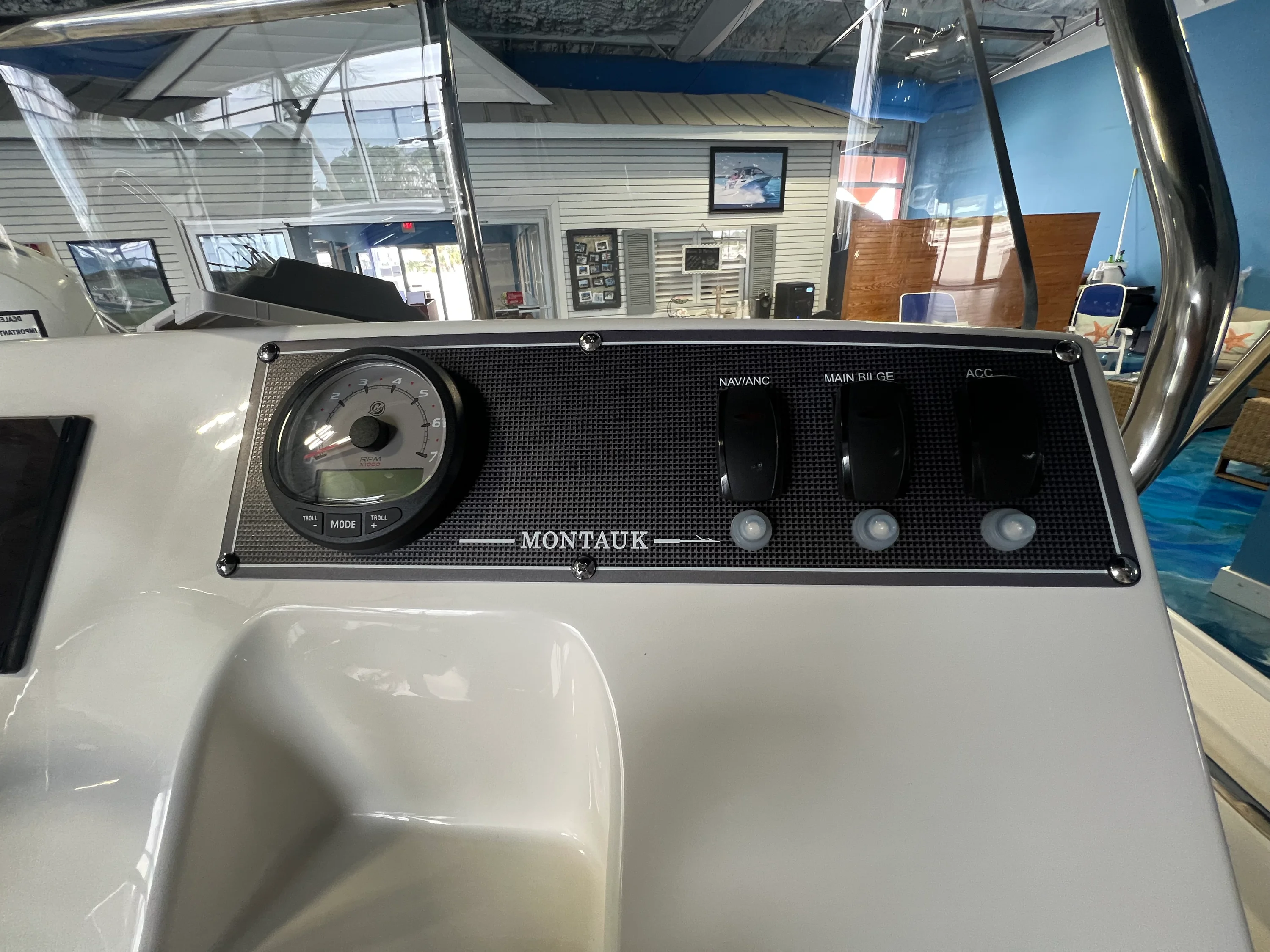 2026 Boston Whaler 150 Montauk Image Thumbnail #19