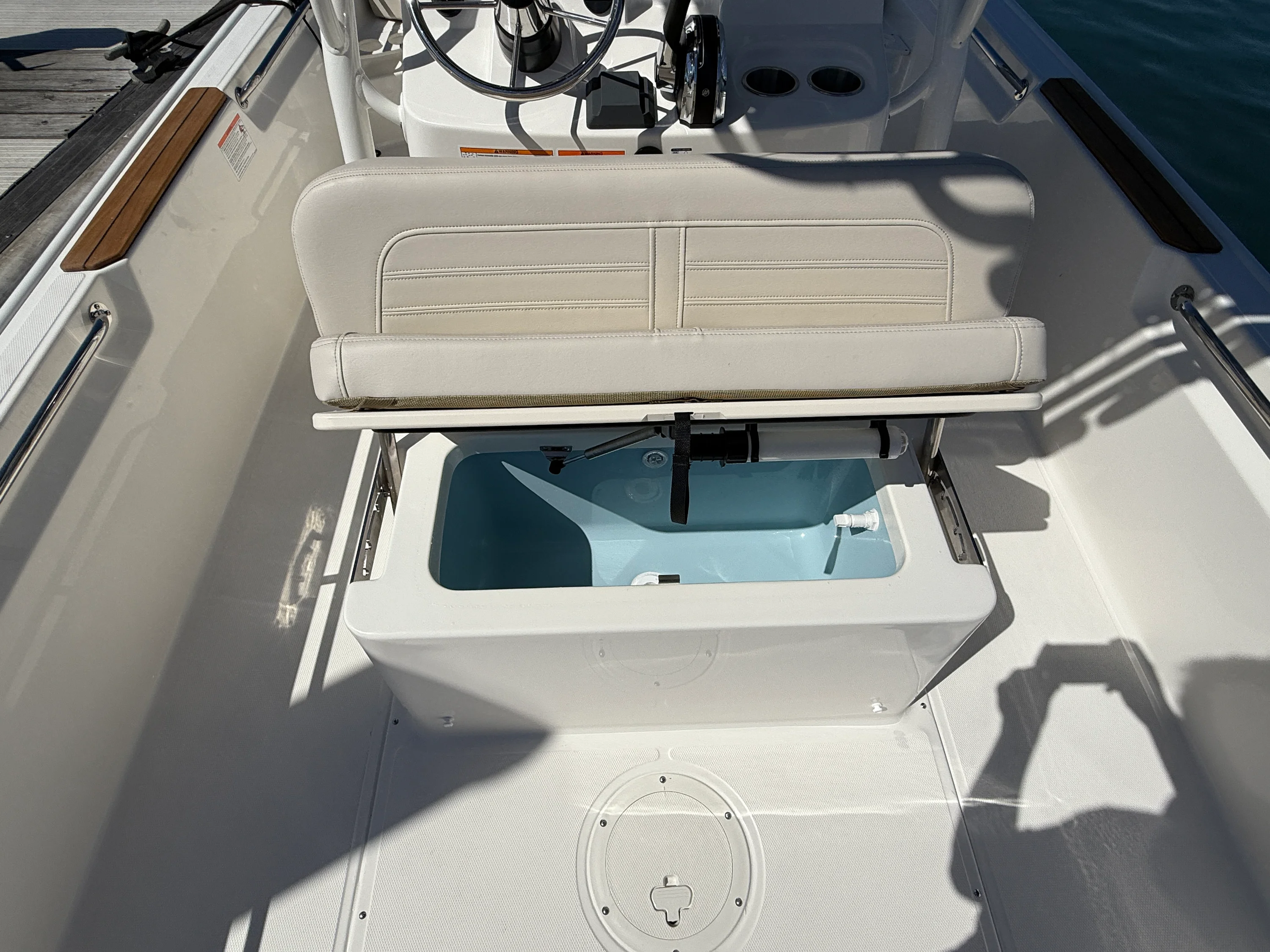 2026 Boston Whaler 190 Montauk Image Thumbnail #10