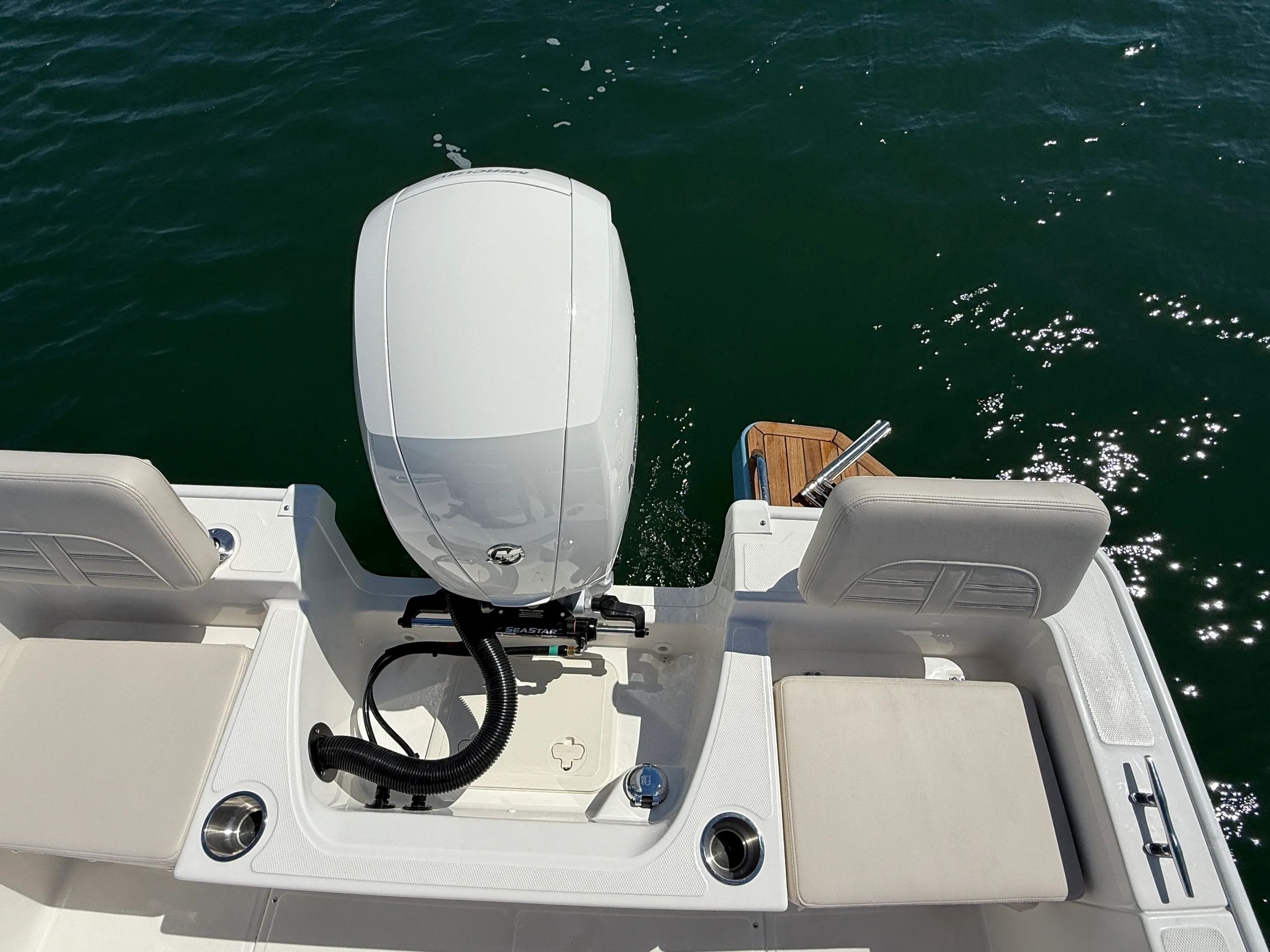 2026 Boston Whaler 190 Montauk Image Thumbnail #6