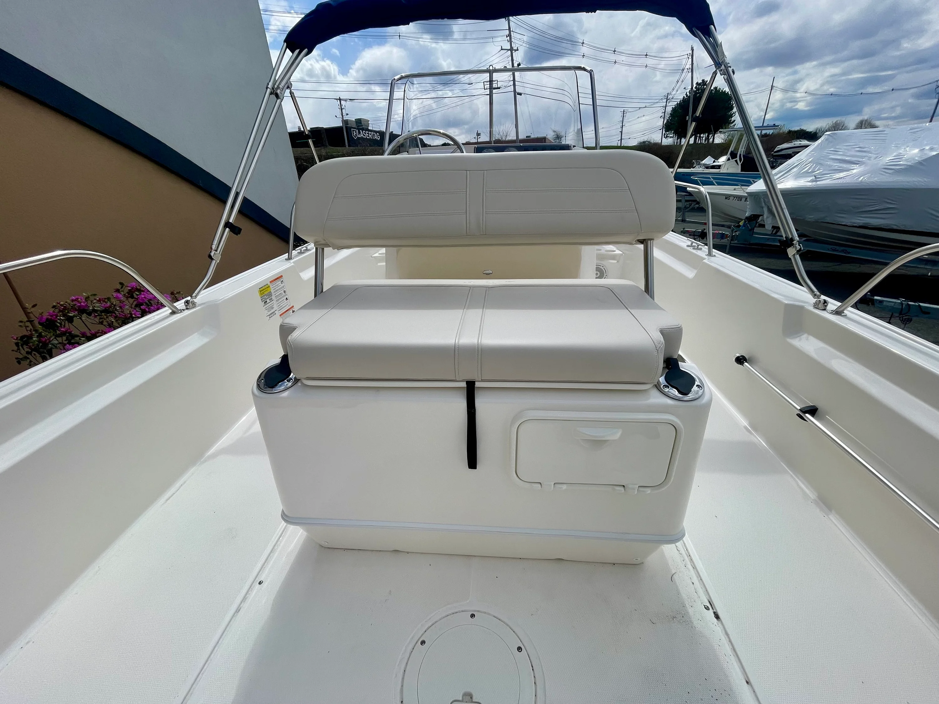 2026 Boston Whaler 210 Montauk Image Thumbnail #6