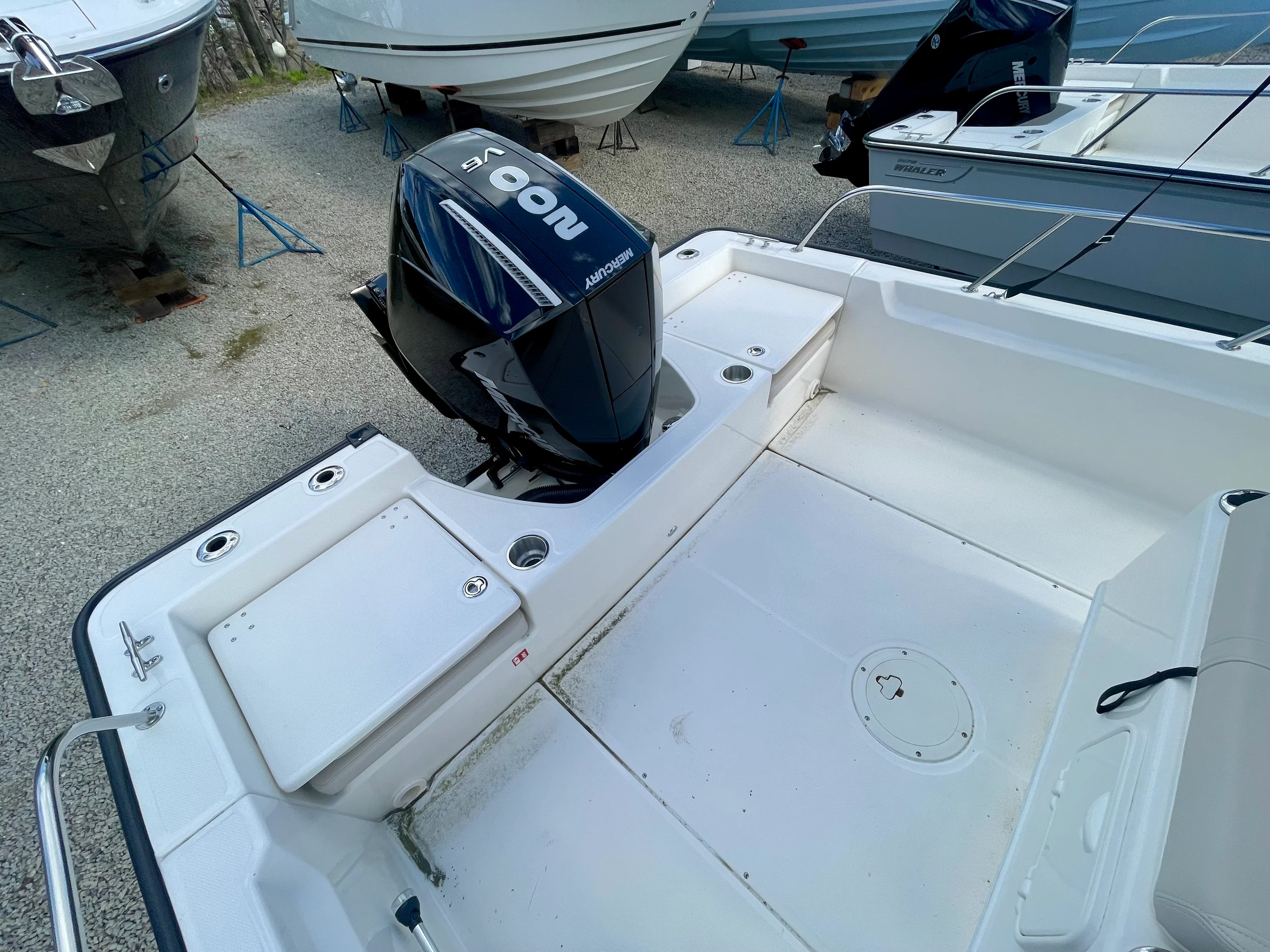 2026 Boston Whaler 210 Montauk Image Thumbnail #3