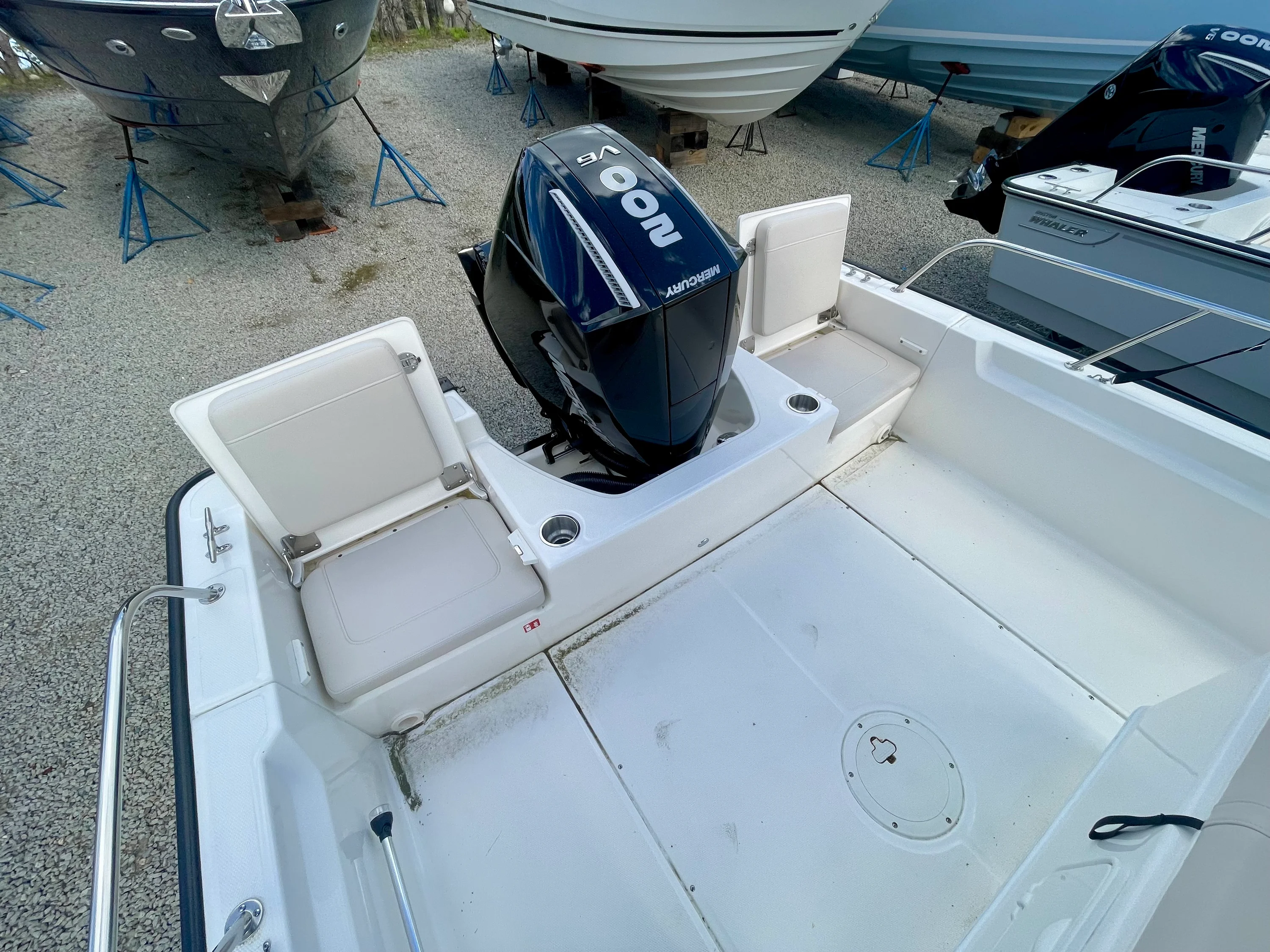 2026 Boston Whaler 210 Montauk Image Thumbnail #4