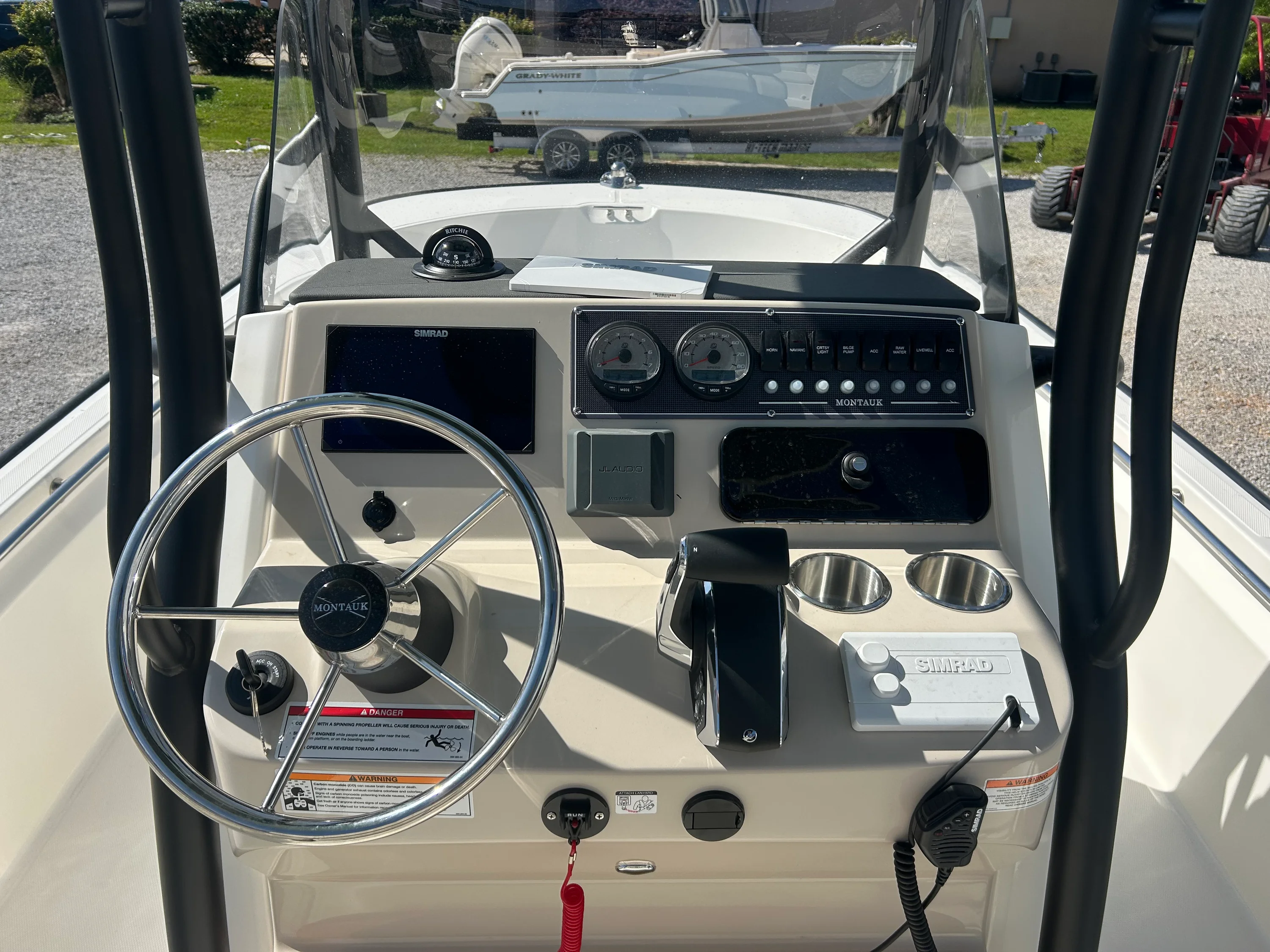2026 Boston Whaler 210 Montauk Image Thumbnail #13